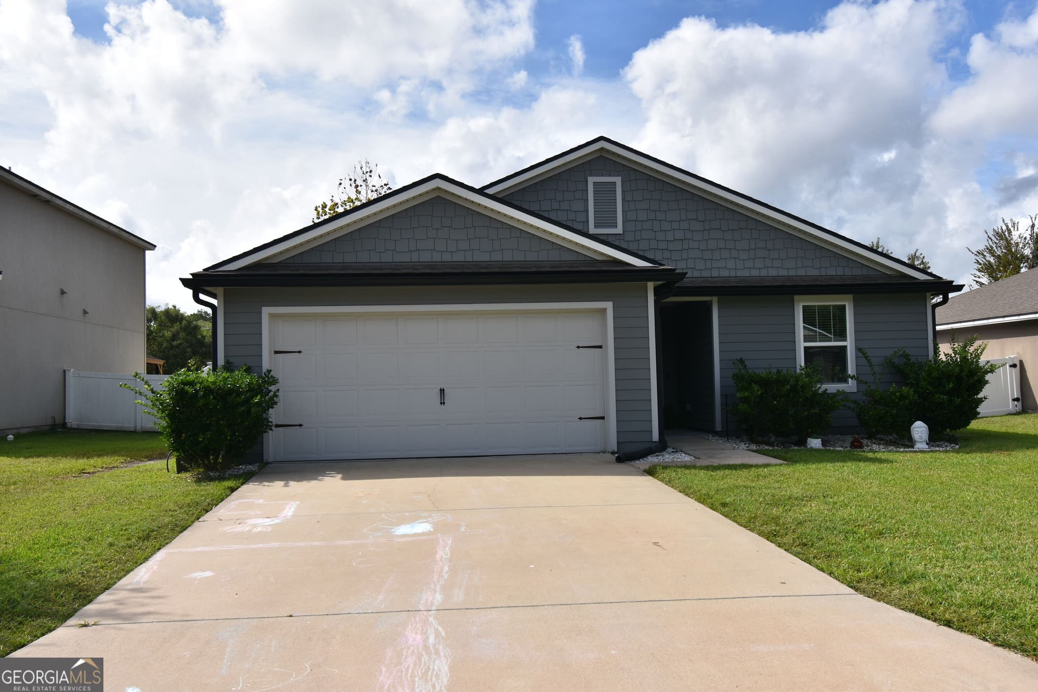 3 bedroom, 2 bathroom, 1,572 sq ft single family residence for sale at 212 Hayworth Court, Kingsland, GA 31548 — photo 2
