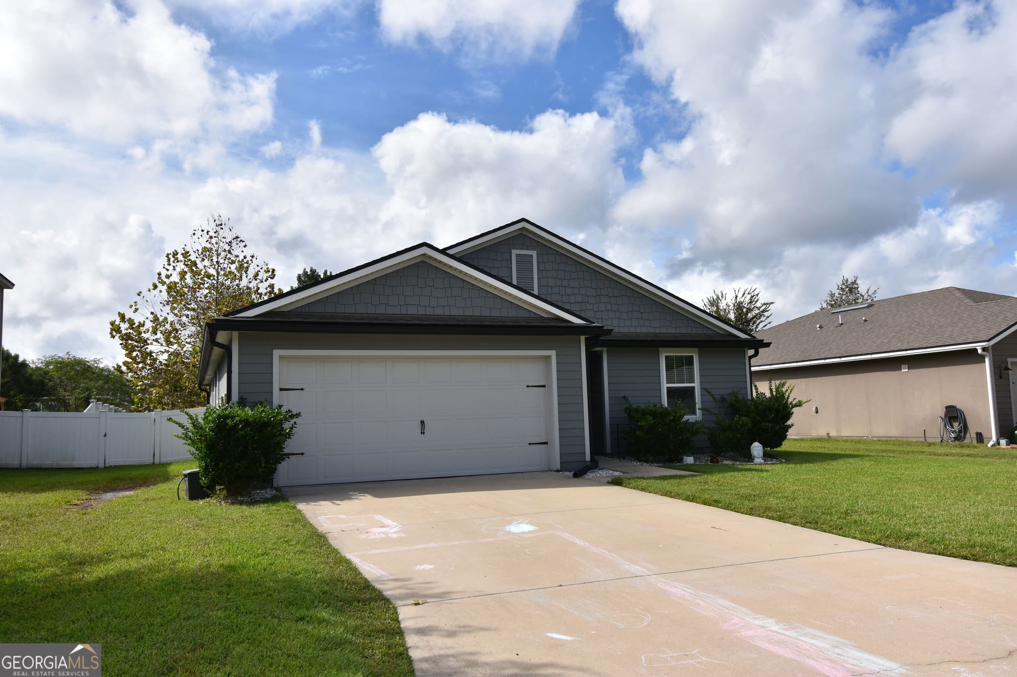 3 bedroom, 2 bathroom, 1,572 sq ft single family residence for sale at 212 Hayworth Court, Kingsland, GA 31548