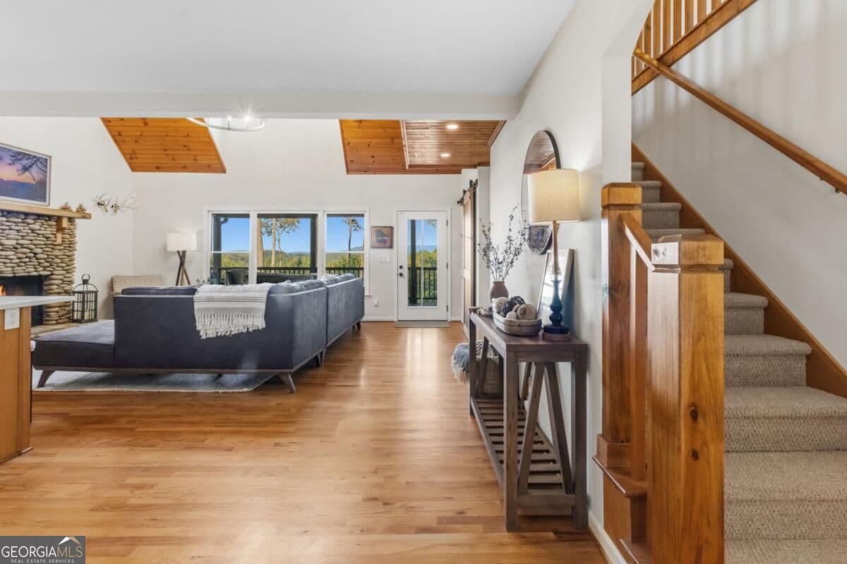 3 bedroom, 3.5 bathroom, 2,990 sq ft single family residence for sale at 35 Dora Lane, Ellijay, GA 30540 — photo 6