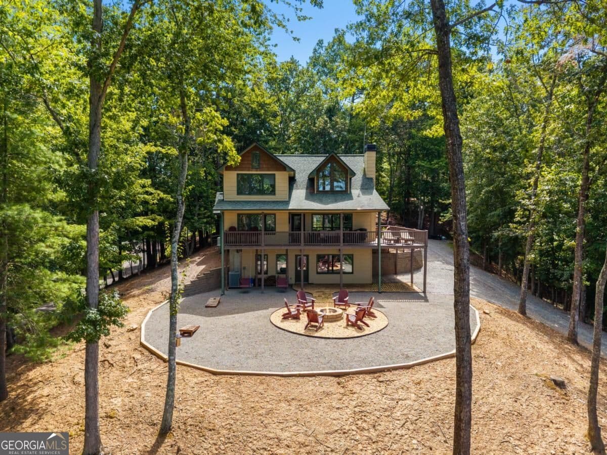 3 bedroom, 3.5 bathroom, 2,990 sq ft single family residence for sale at 35 Dora Lane, Ellijay, GA 30540