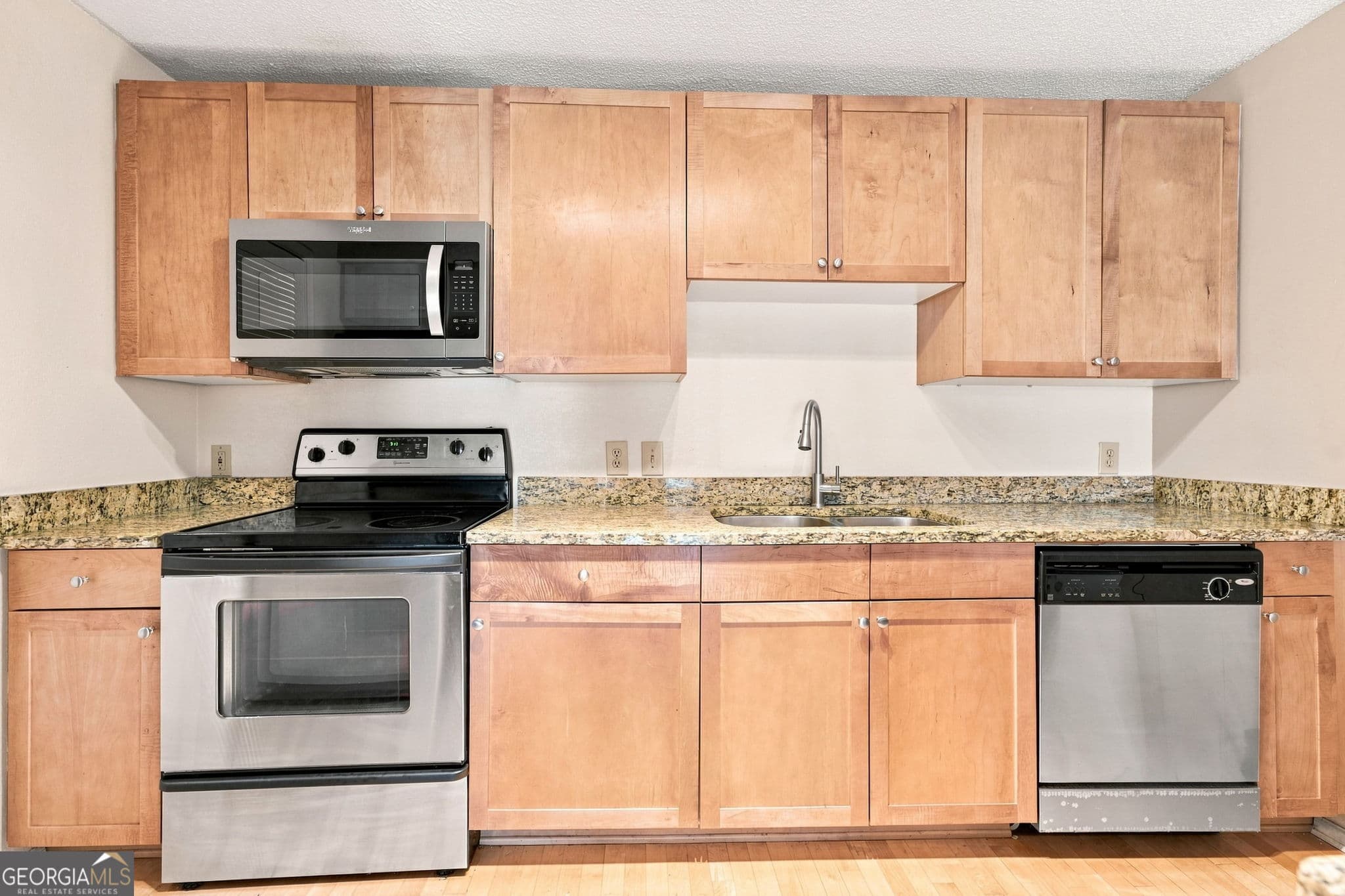 1 bedroom, 1 bathroom, 720 sq ft condominium for sale at 2657 Lenox Road M-168, Atlanta, GA 30324 — photo 7