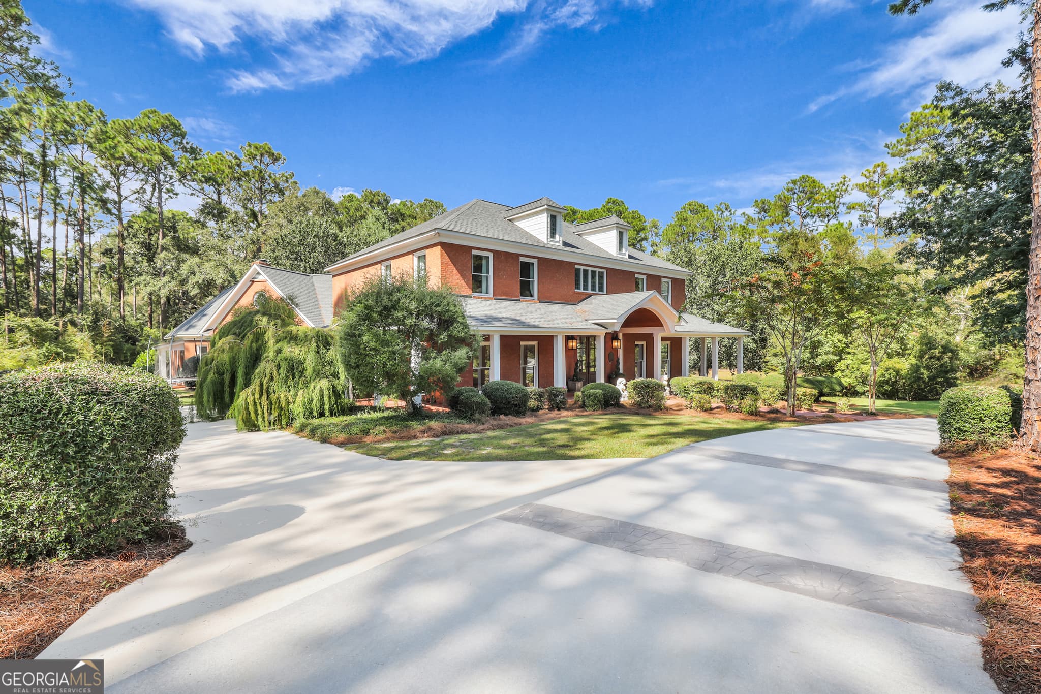 5 bedroom, 5.5 bathroom, 6,282 sq ft single family residence for sale at 5001 Country Club Road, Statesboro, GA 30458 — photo 2