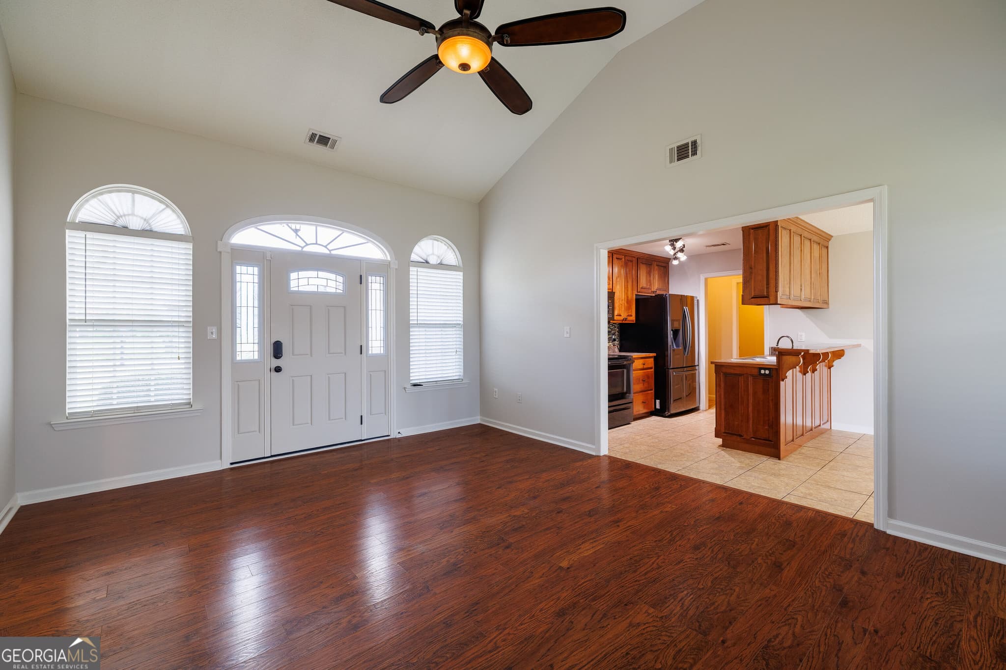 3 bedroom, 2 bathroom, 1,379 sq ft single family residence for sale at 4952 Patton Drive, Valdosta, GA 31605 — photo 6