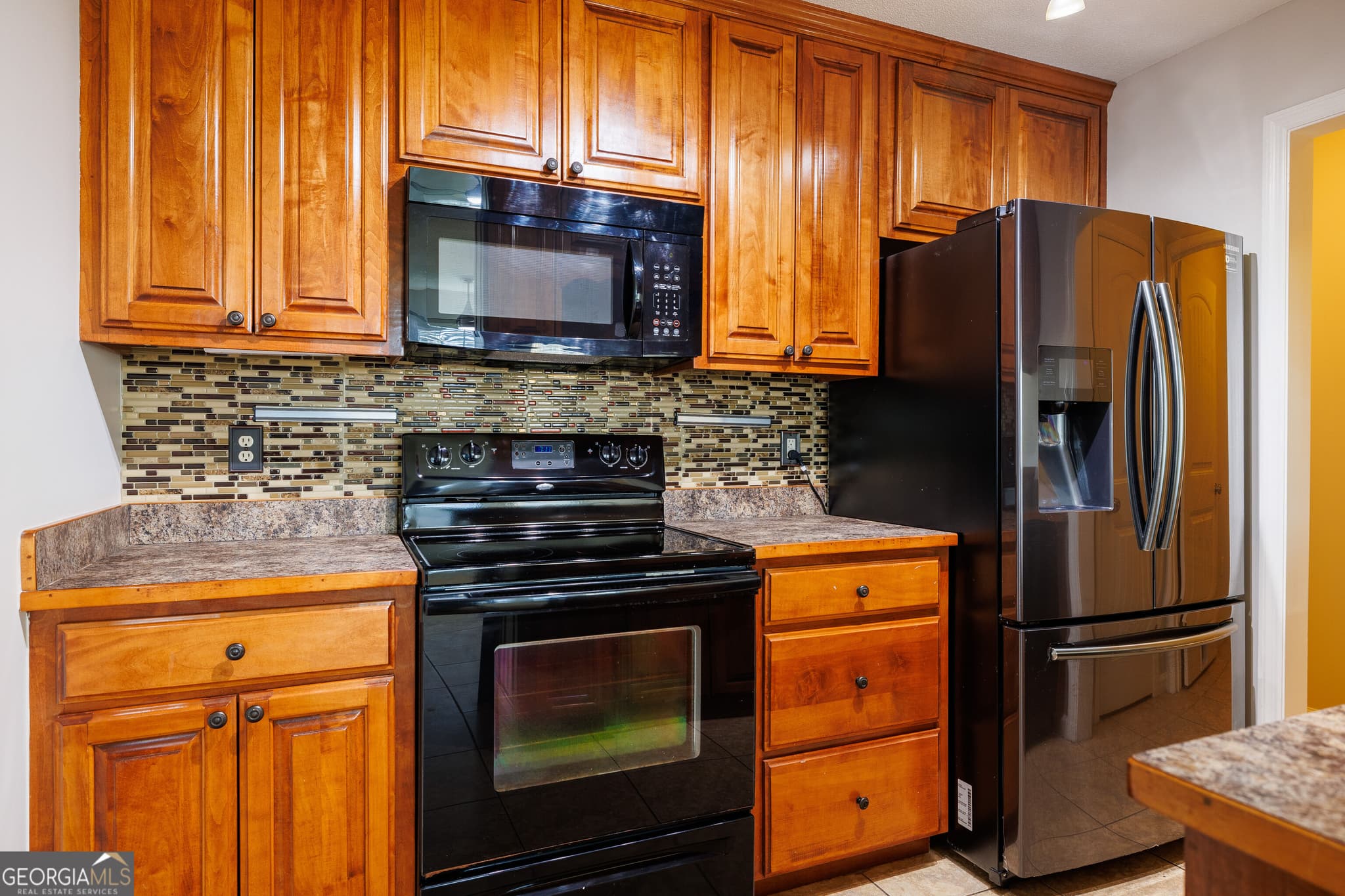 3 bedroom, 2 bathroom, 1,379 sq ft single family residence for sale at 4952 Patton Drive, Valdosta, GA 31605 — photo 9