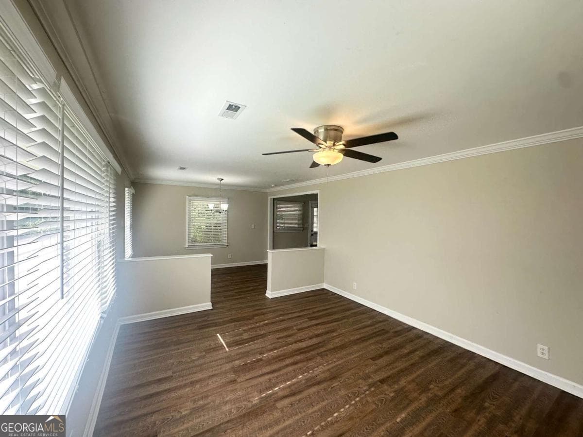 3 bedroom, 1 bathroom, 1,148 sq ft single family residence for sale at 2469 Baywood Drive, Atlanta, GA 30315 — photo 6