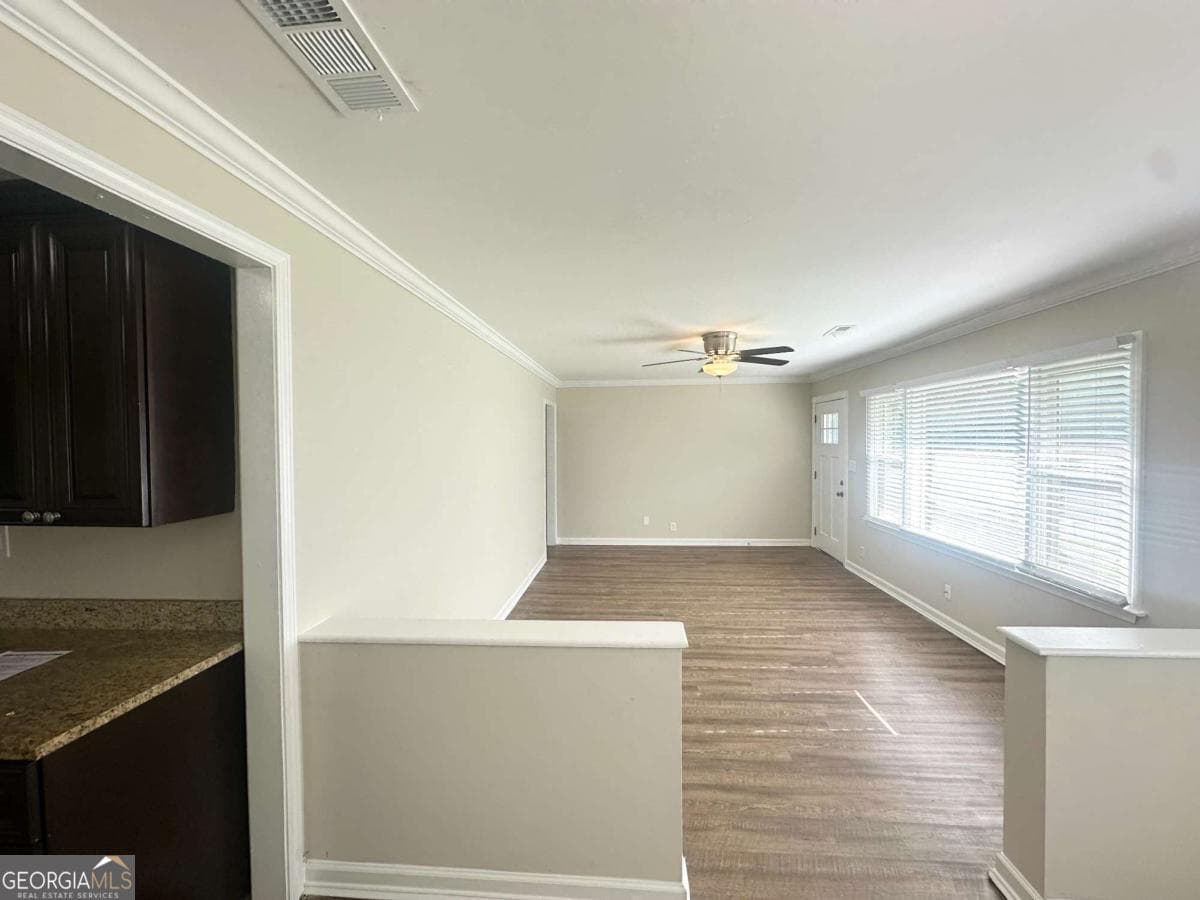 3 bedroom, 1 bathroom, 1,148 sq ft single family residence for sale at 2469 Baywood Drive, Atlanta, GA 30315 — photo 7