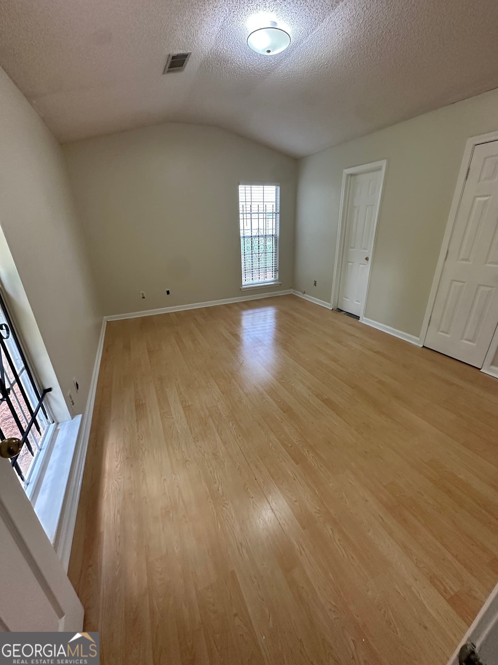 3 bedroom, 2 bathroom, 1,315 sq ft single family residence for rent at 465 Eagles Crossing Circle, Riverdale, GA 30274 for $1,400 a month — photo 7