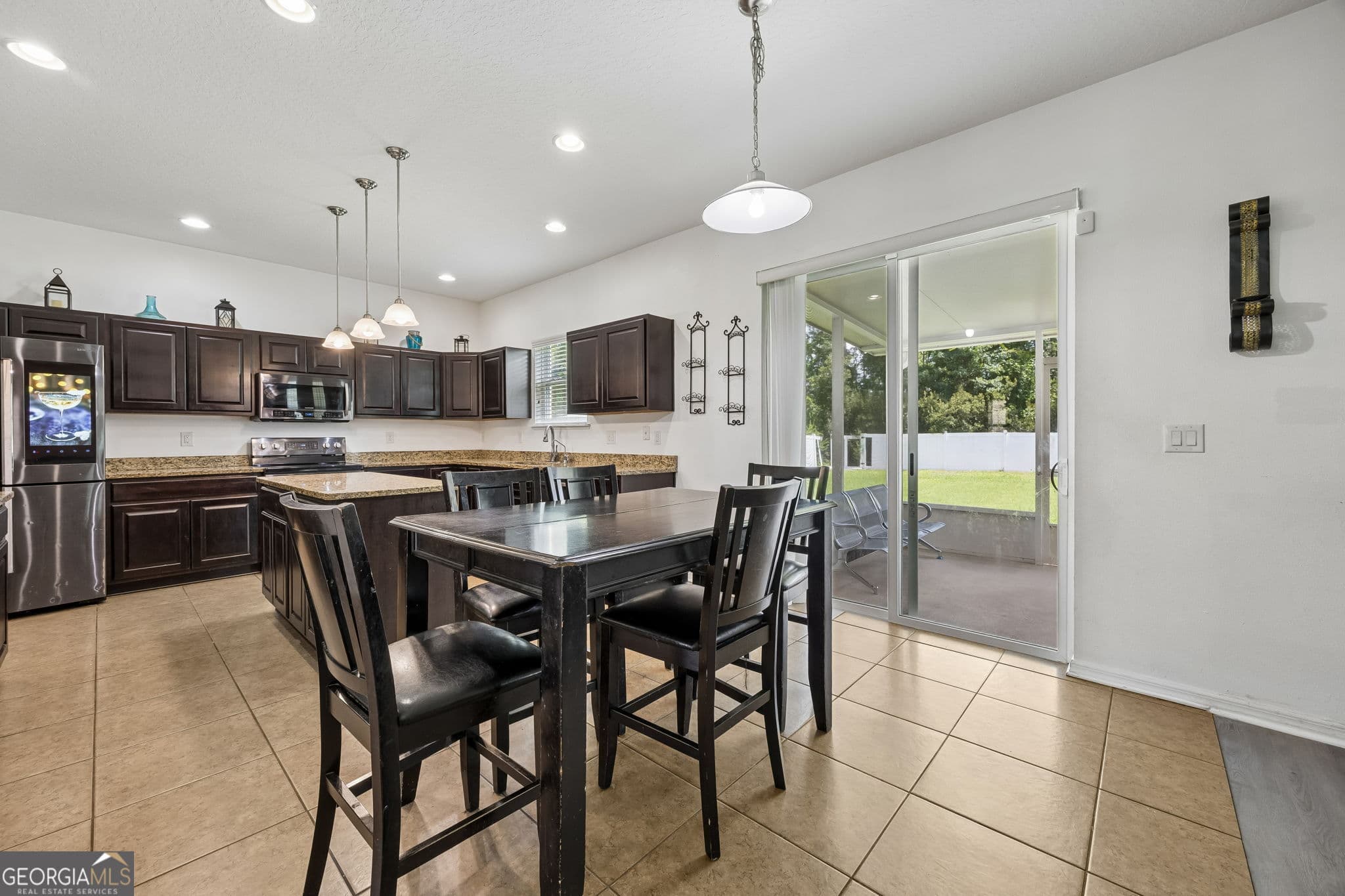 6 bedroom, 4.5 bathroom, 3,622 sq ft single family residence for sale at 124 Cedar Circle Drive, Kingsland, GA 31548 — photo 3