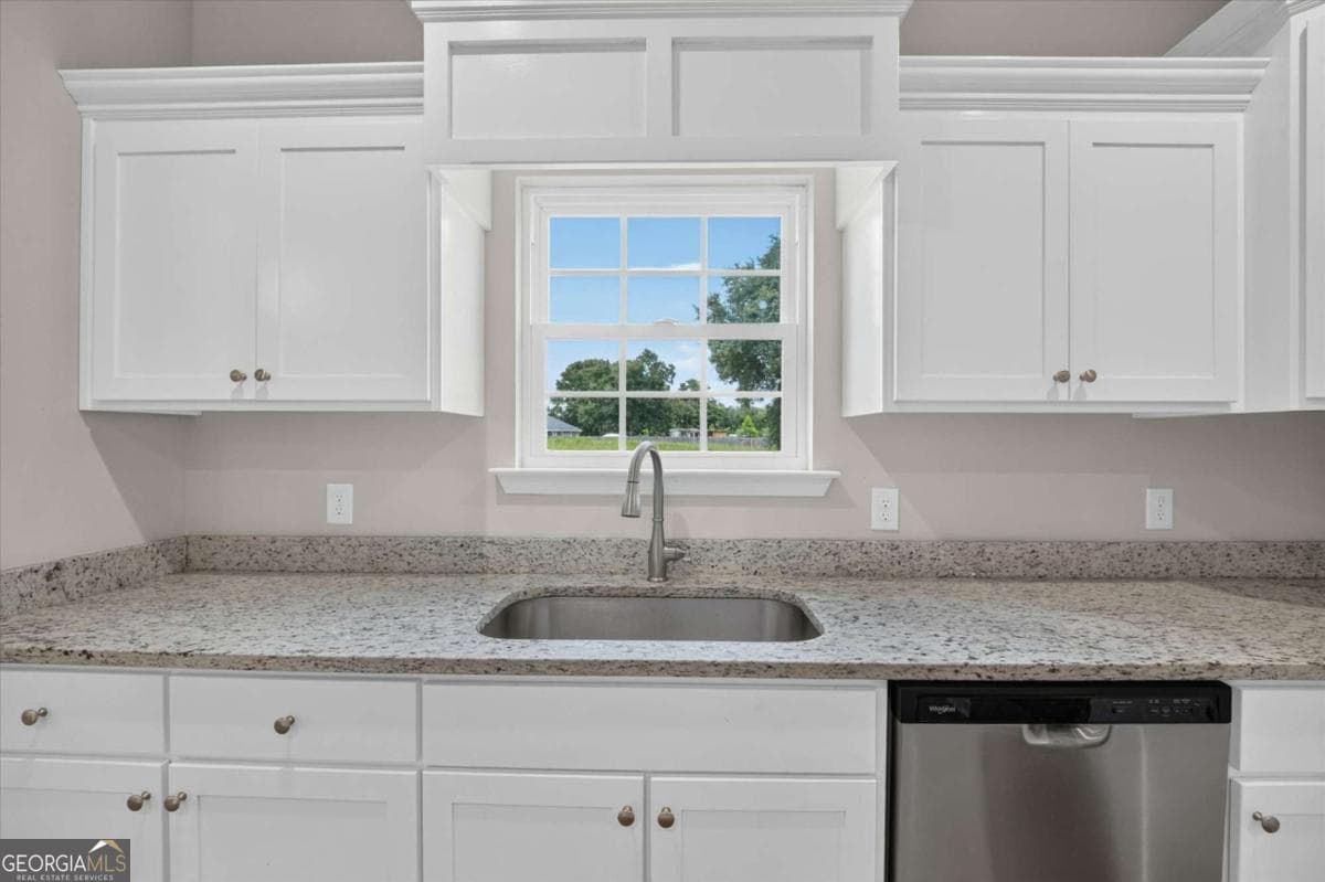 3 bedroom, 2 bathroom, 1,458 sq ft single family residence for sale at 5366 Moody Bridge Road, Ludowici, GA 31316 — photo 10