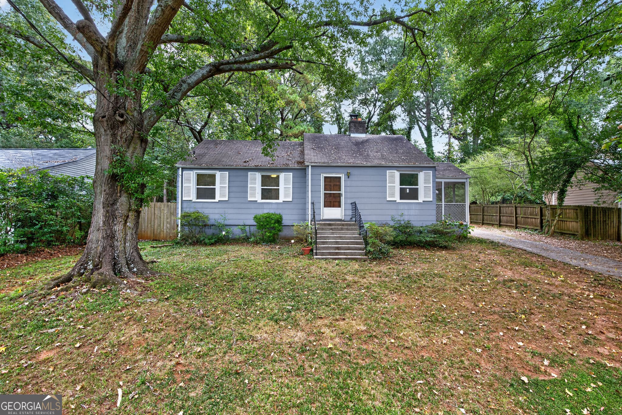 3 bedroom, 2 bathroom, 1,398 sq ft single family residence for sale at 1250 Carter Road, Decatur, GA 30030 — photo 2