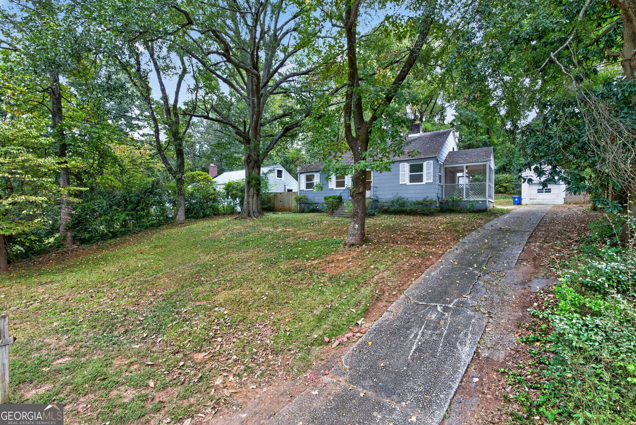 3 bedroom, 2 bathroom, 1,398 sq ft single family residence for sale at 1250 Carter Road, Decatur, GA 30030 — photo 5