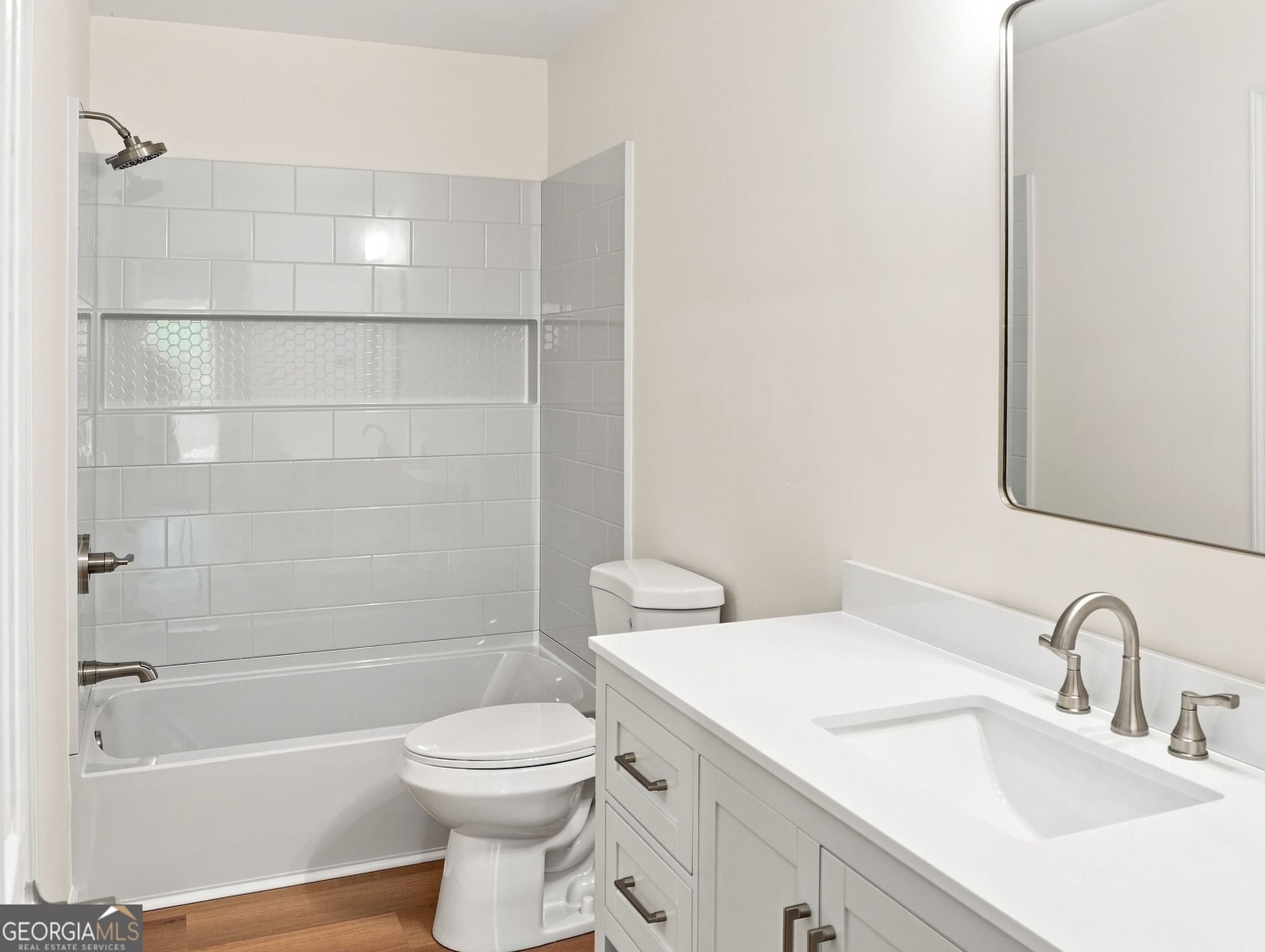 3 bedroom, 3 bathroom, 2,095 sq ft single family residence for sale at 3080 Ashly Cove Lane, Snellville, GA 30078 — photo 9