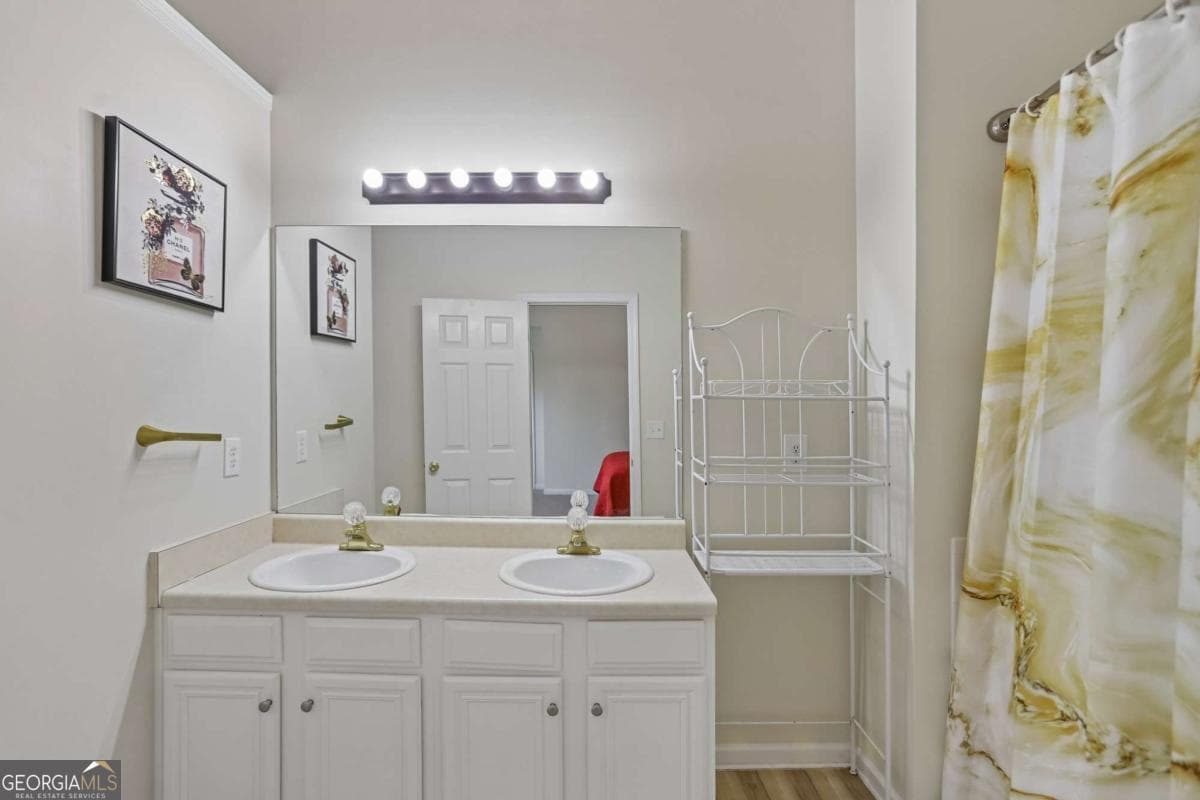 5 bedroom, 3 bathroom, 2,724 sq ft single family residence for sale at 1586 Rice Square, Lithonia, GA 30058 — photo 8