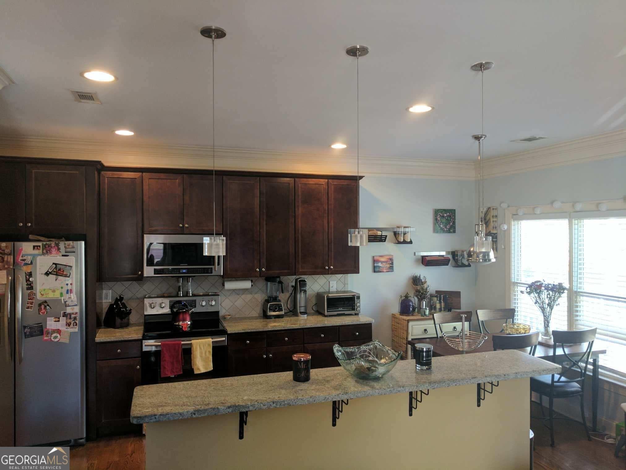 3 bedroom, 2.5 bathroom, 1,742 sq ft townhouse for rent at 658 Irwin Street # 15, Atlanta, GA 30312 for $4,400 a month — photo 6