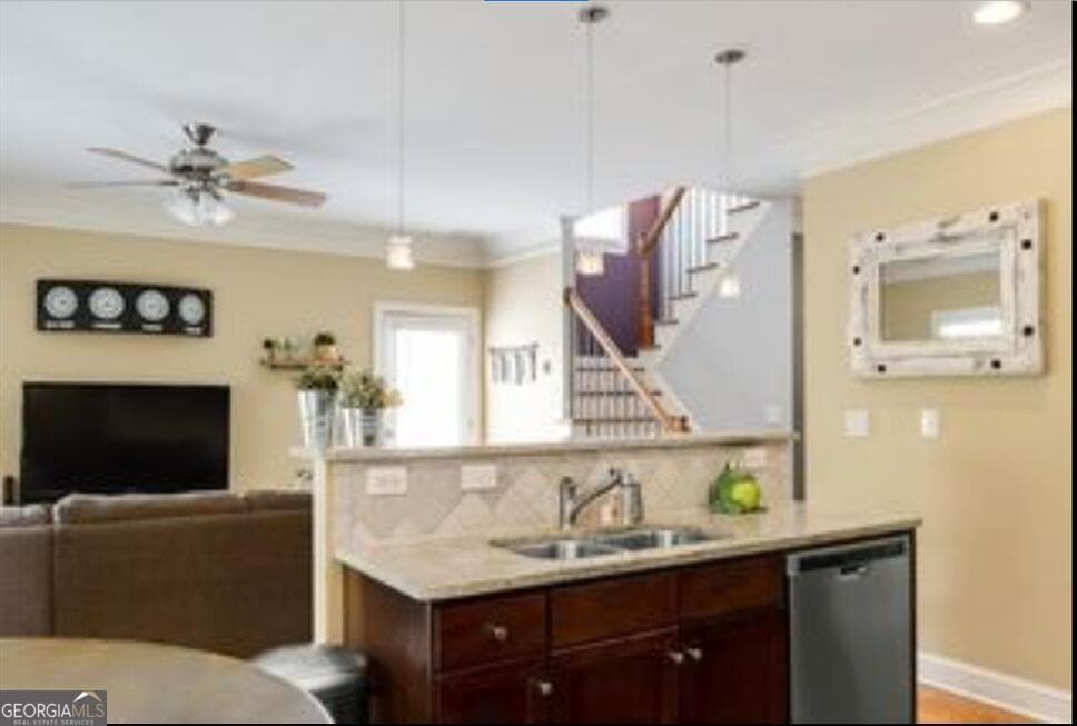 3 bedroom, 2.5 bathroom, 1,742 sq ft townhouse for rent at 658 Irwin Street # 15, Atlanta, GA 30312 for $4,400 a month — photo 4