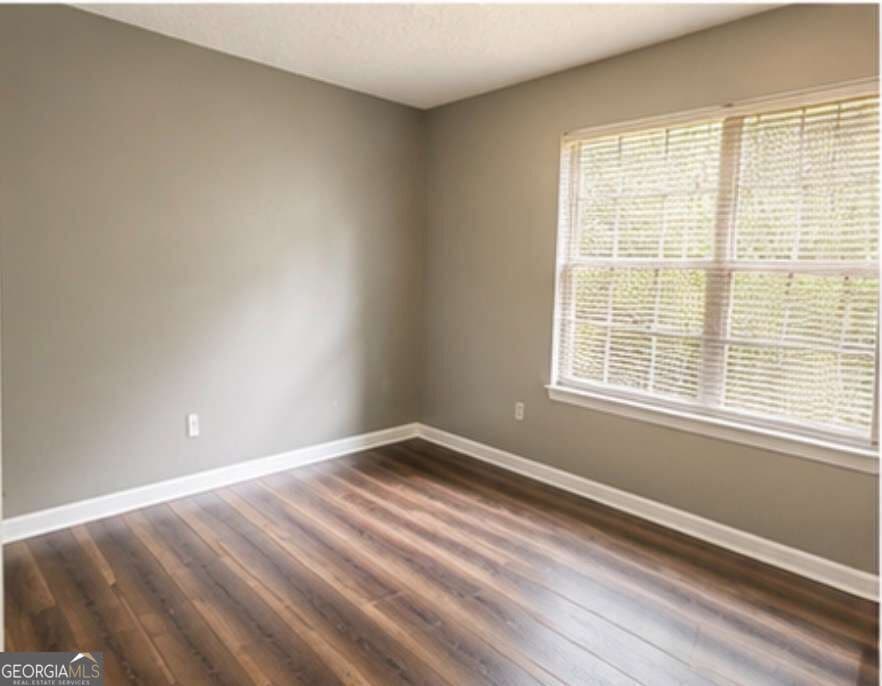 3 bedroom, 2 bathroom, 1,202 sq ft condominium for sale at 7202 Par Four Way, Lithonia, GA 30038 — photo 6