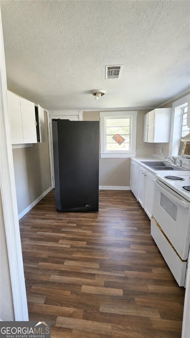 2 bedroom, 1 bathroom, 720 sq ft single family residence for sale at 168 Gorham Street, Pembroke, GA 31321 — photo 5