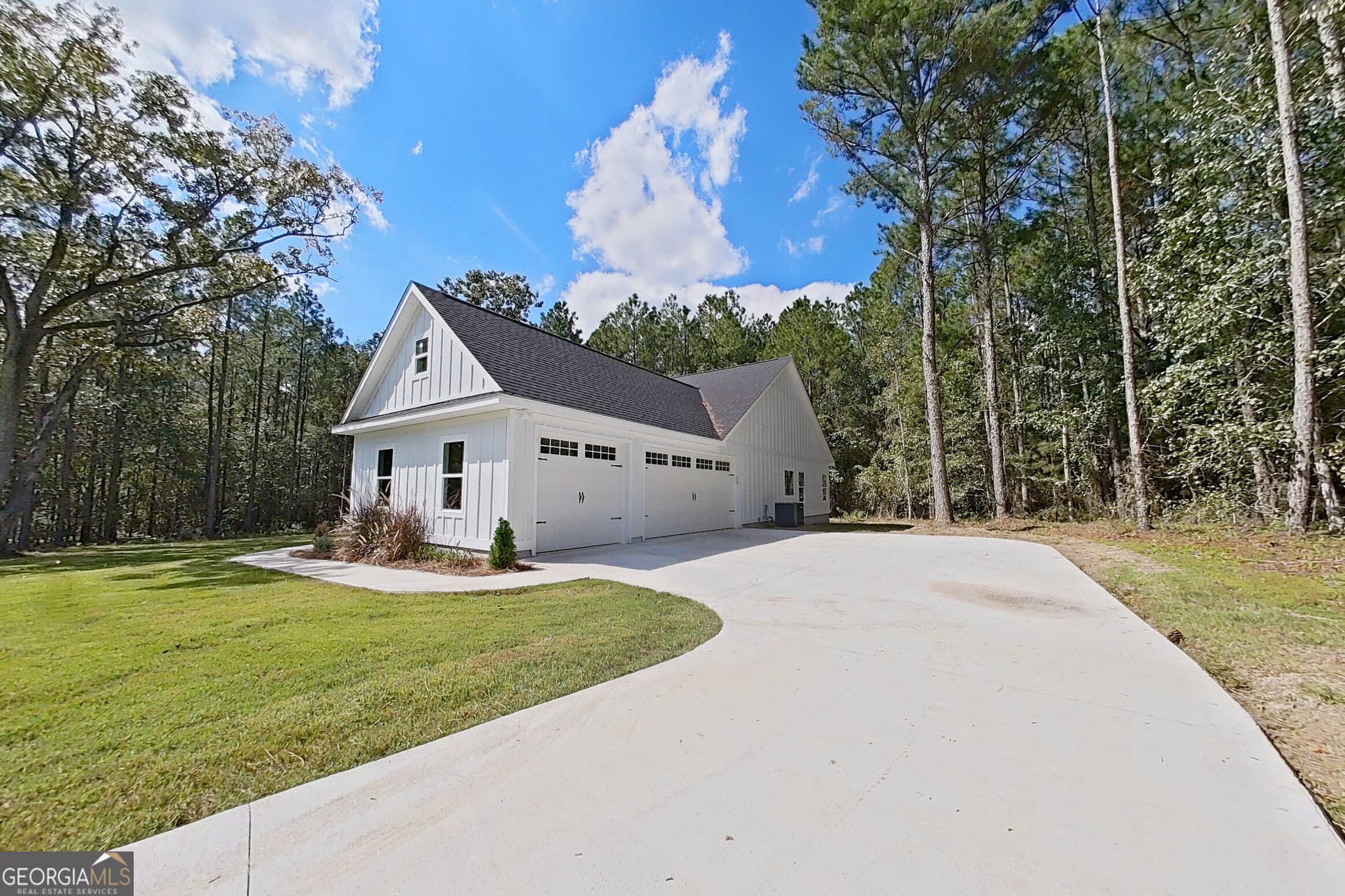 3 bedroom, 2 bathroom single family residence for sale at 425 Woodridge Lane, Cairo, GA 39827 — photo 3