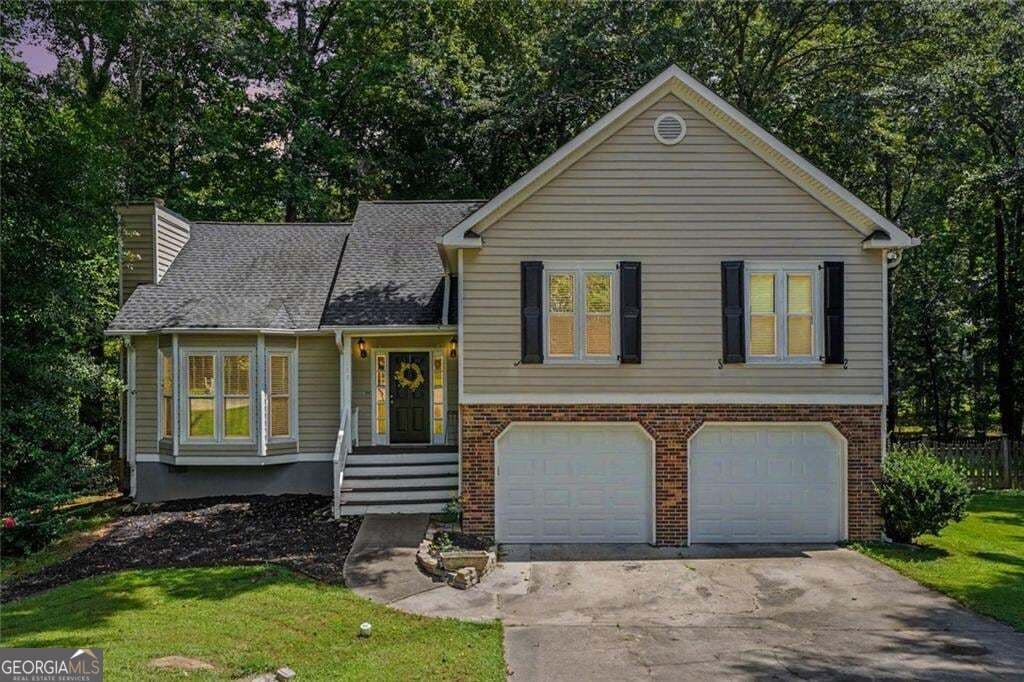 3 bedroom, 2.5 bathroom, 1,900 sq ft single family residence for sale at 996 Miles Court, Powder Springs, GA 30127 — photo 6