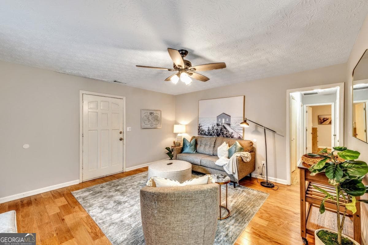 2 bedroom, 2 bathroom, 1,200 sq ft duplex for rent at 160 Booth Road APT B, Marietta, GA 30008 for $3,600 a month — photo 4