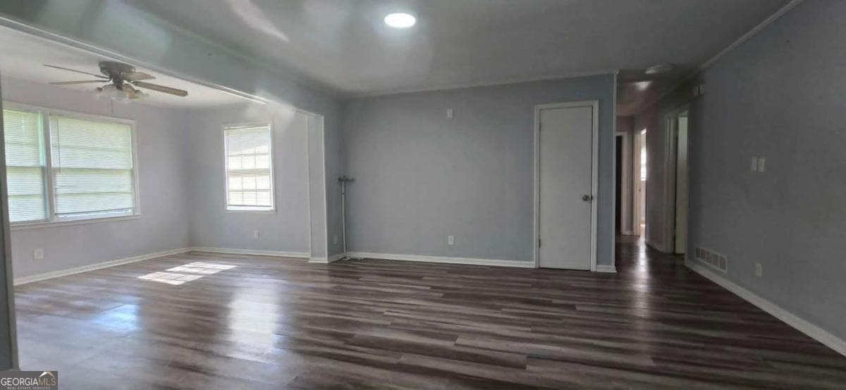 4 bedroom, 2 bathroom, 1,382 sq ft single family residence for sale at 1156 E Fayetteville Road, Riverdale, GA 30296 — photo 8