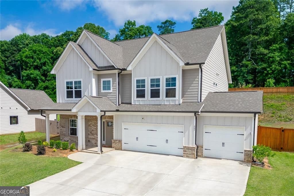 5 bedroom, 4 bathroom, 3,044 sq ft single family residence for sale at 265 Cherokee Rose Lane, Hoschton, GA 30548 — photo 2