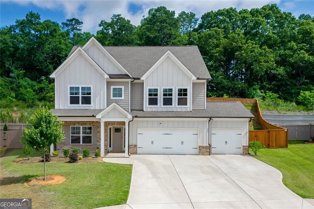 5 bedroom, 4 bathroom, 3,044 sq ft single family residence for sale at 265 Cherokee Rose Lane, Hoschton, GA 30548 — photo 1 of 41