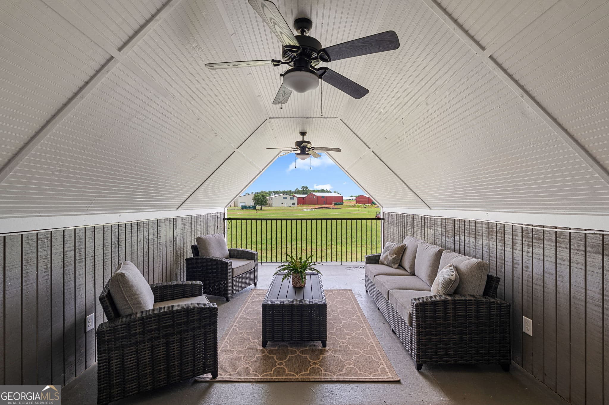 6 bedroom, 4.5 bathroom, 3,845 sq ft single family residence for sale at 404 Whipple Avenue, Williamson, GA 30292 — photo 7