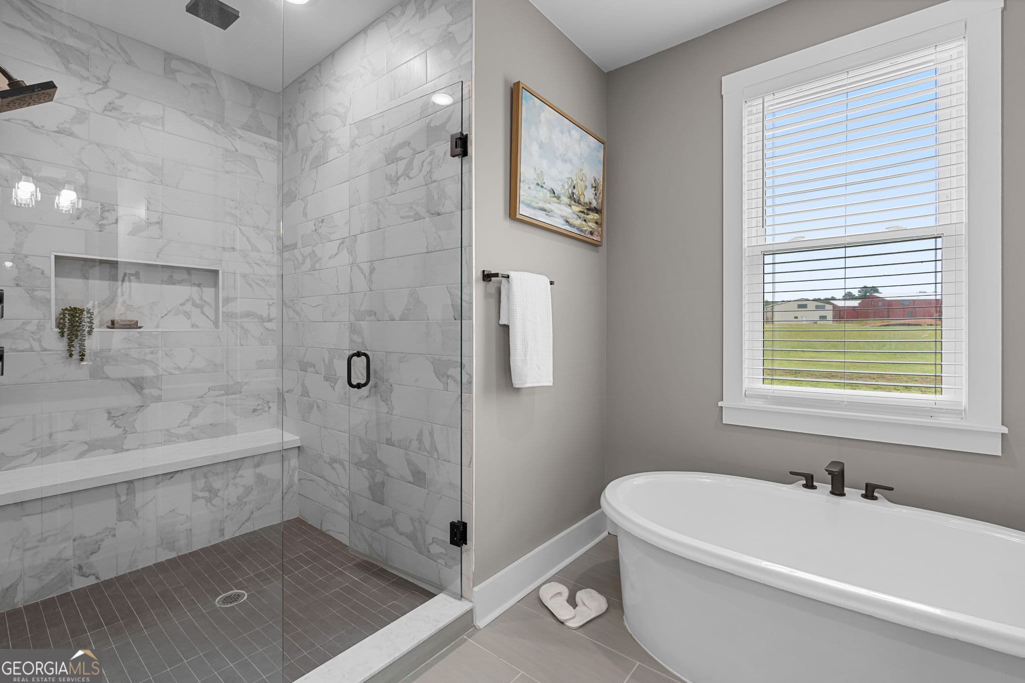 6 bedroom, 4.5 bathroom, 3,845 sq ft single family residence for sale at 404 Whipple Avenue, Williamson, GA 30292 — photo 5