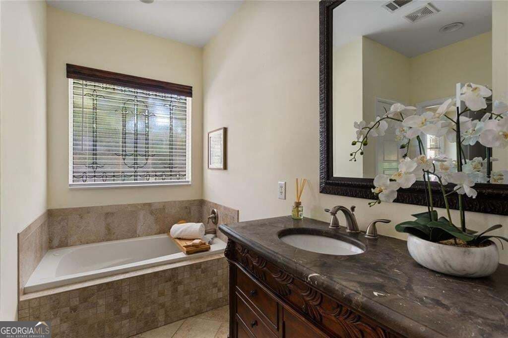 4 bedroom, 3 bathroom, 2,406 sq ft single family residence for sale at 3080 Lee Street, Smyrna, GA 30080 — photo 6