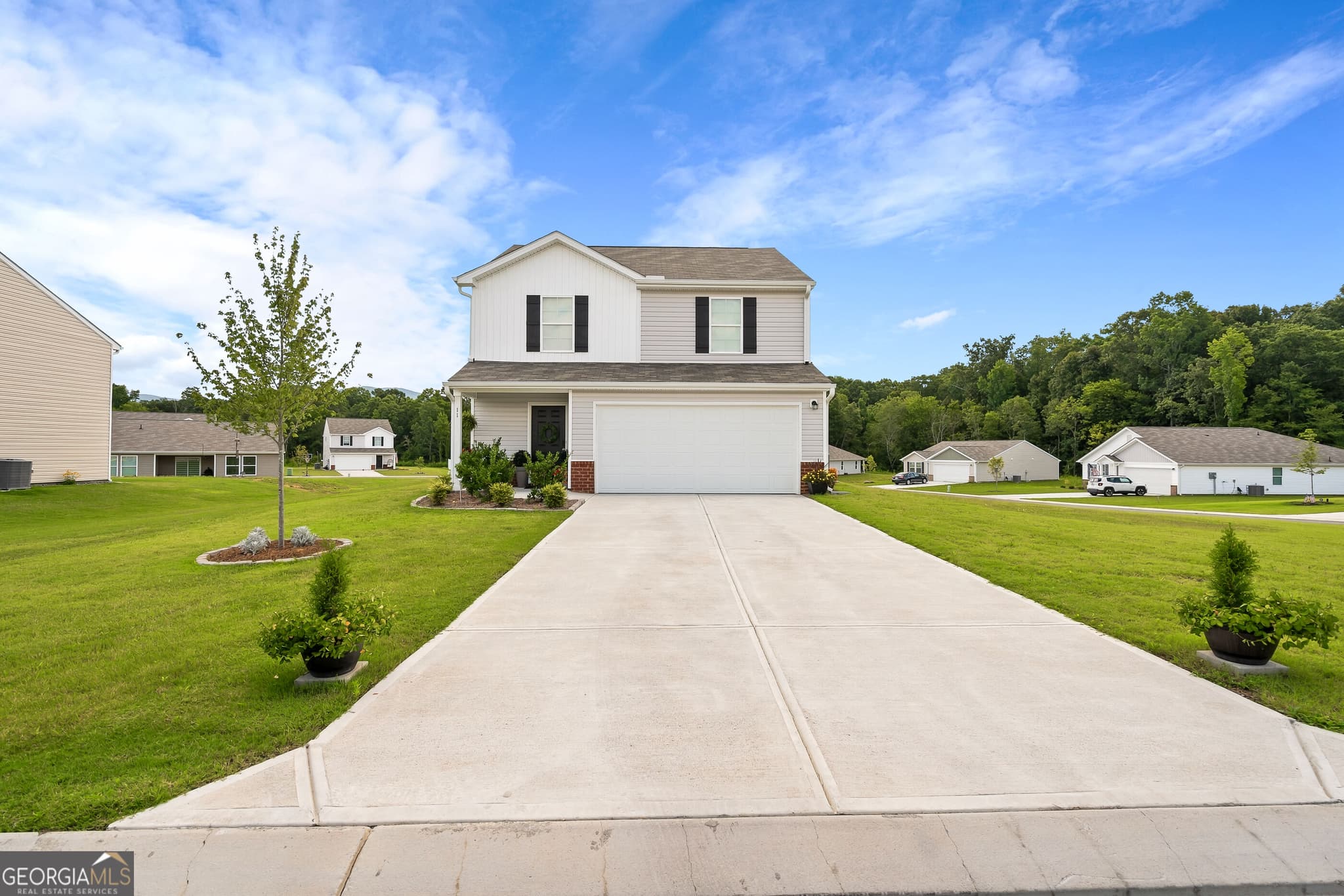 3 bedroom, 2.5 bathroom, 1,566 sq ft single family residence for sale at 11 Barron Court, Chatsworth, GA 30705 — photo 6
