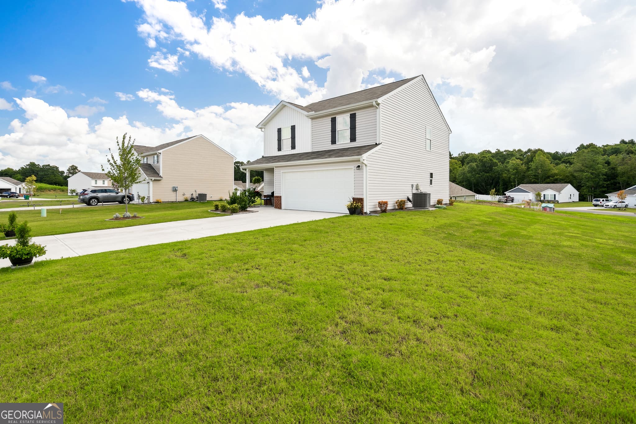 3 bedroom, 2.5 bathroom, 1,566 sq ft single family residence for sale at 11 Barron Court, Chatsworth, GA 30705 — photo 7