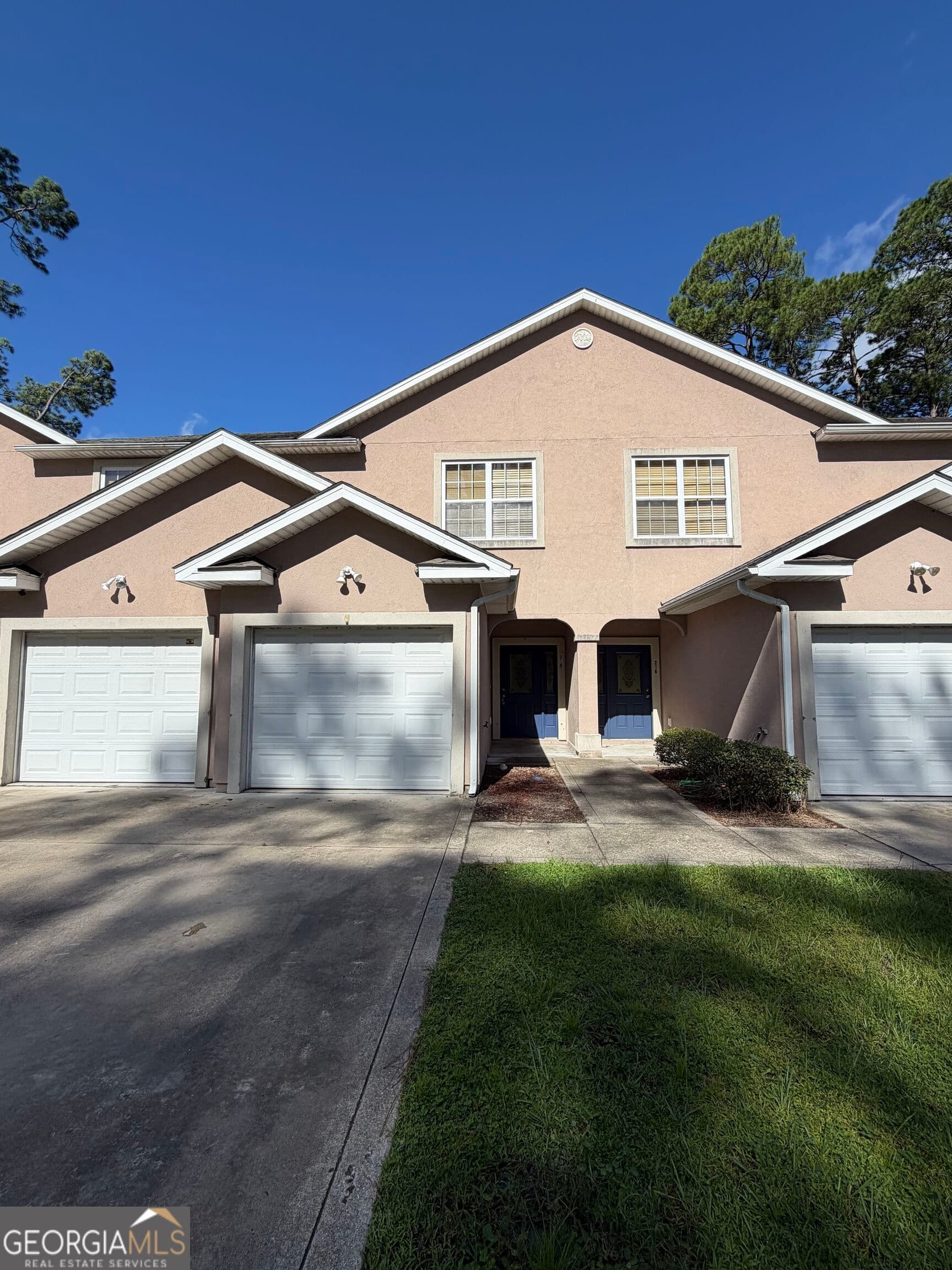 2 bedroom, 2.5 bathroom townhouse for rent at 218 Inlet Reach Circle, St. Marys, GA 31558 for $1,500 a month — photo 1 of 41