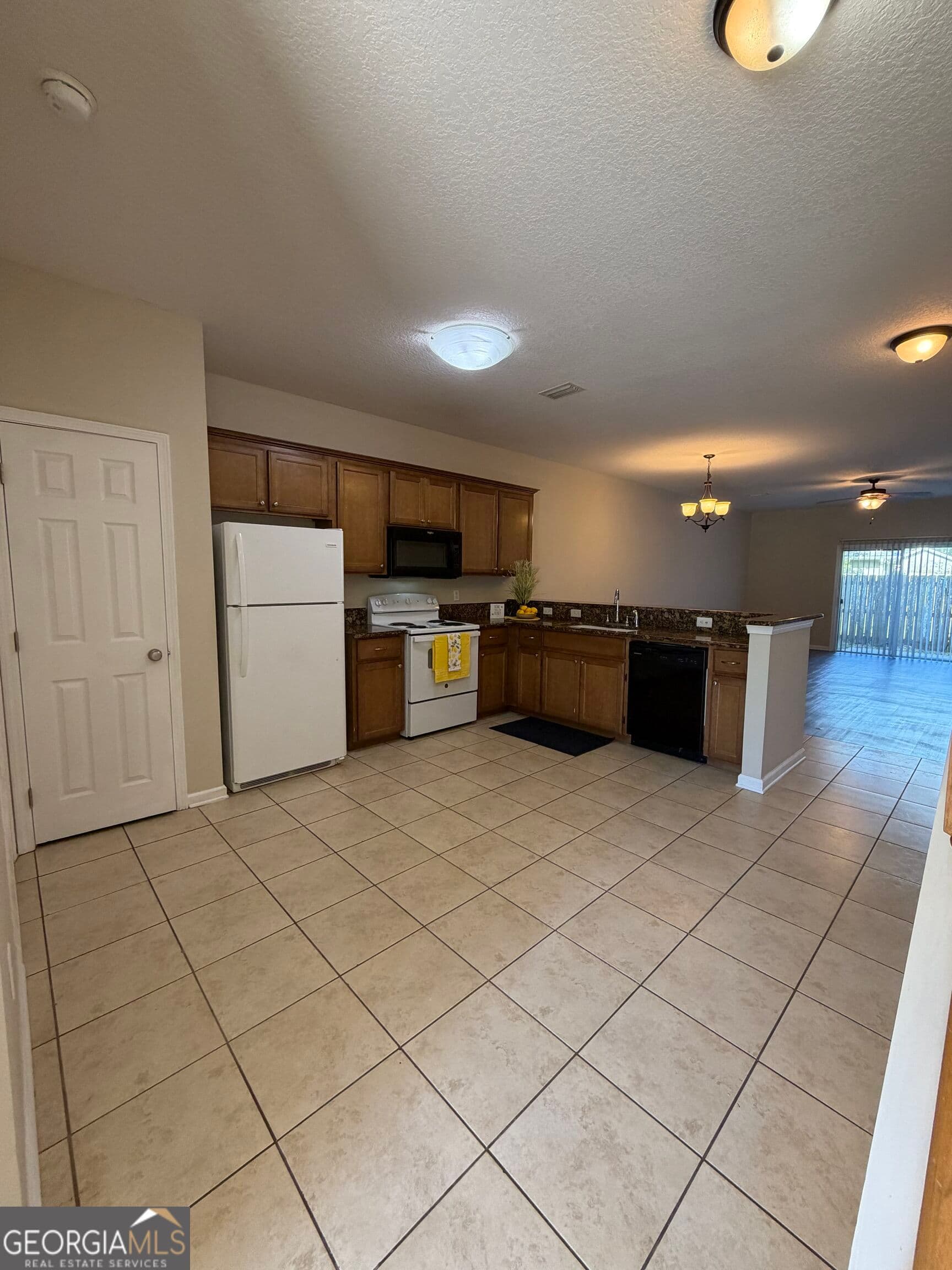 2 bedroom, 2.5 bathroom townhouse for rent at 218 Inlet Reach Circle, St. Marys, GA 31558 for $1,500 a month — photo 4