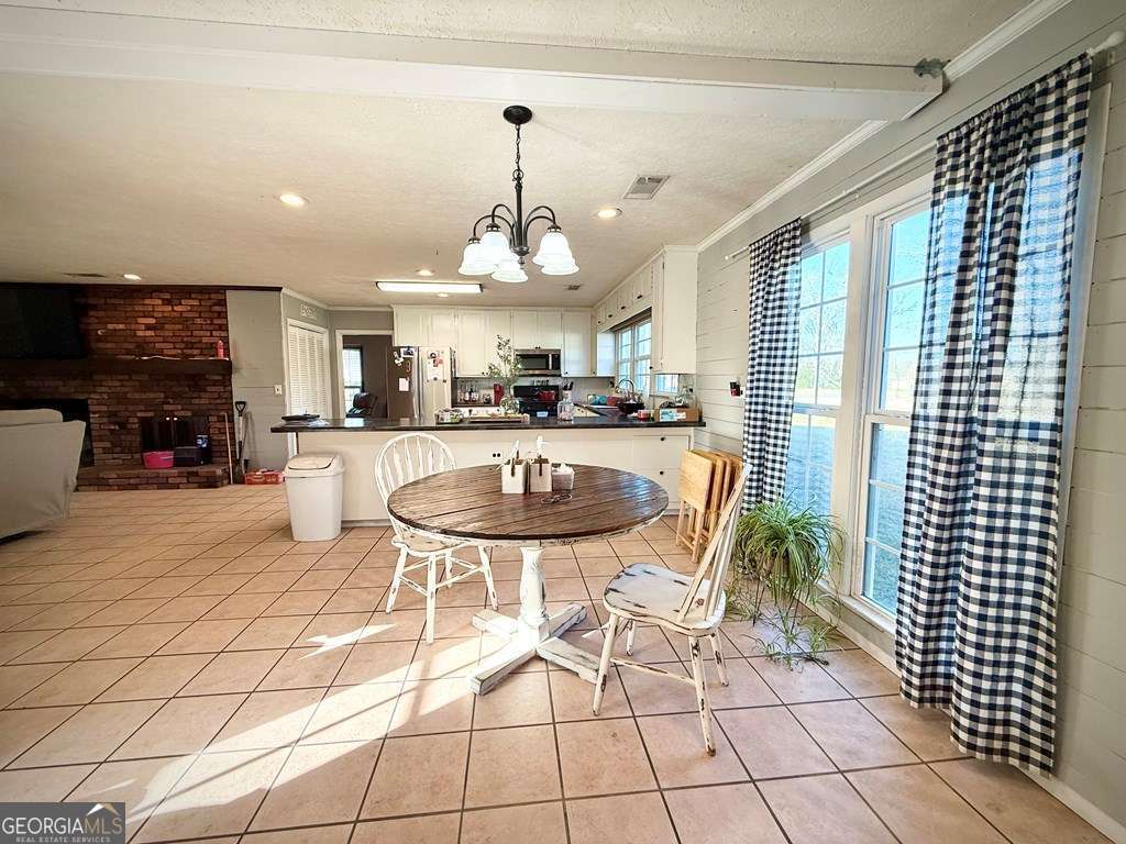 3 bedroom, 3 bathroom, 2,889 sq ft single family residence for sale at 201 Burketts Ferry Road, Hazlehurst, GA 31539 — photo 9