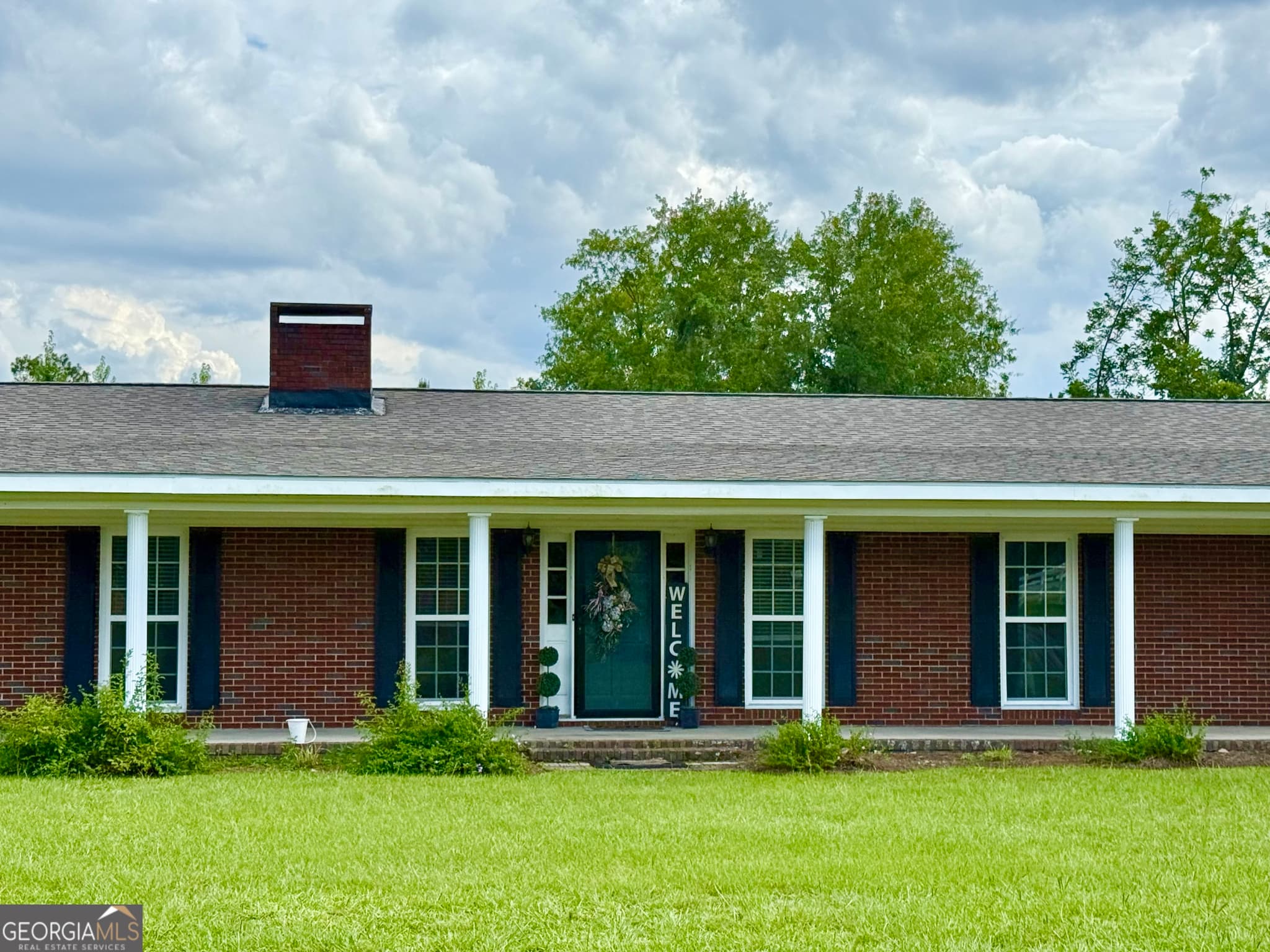3 bedroom, 3 bathroom, 2,889 sq ft single family residence for sale at 201 Burketts Ferry Road, Hazlehurst, GA 31539 — photo 4