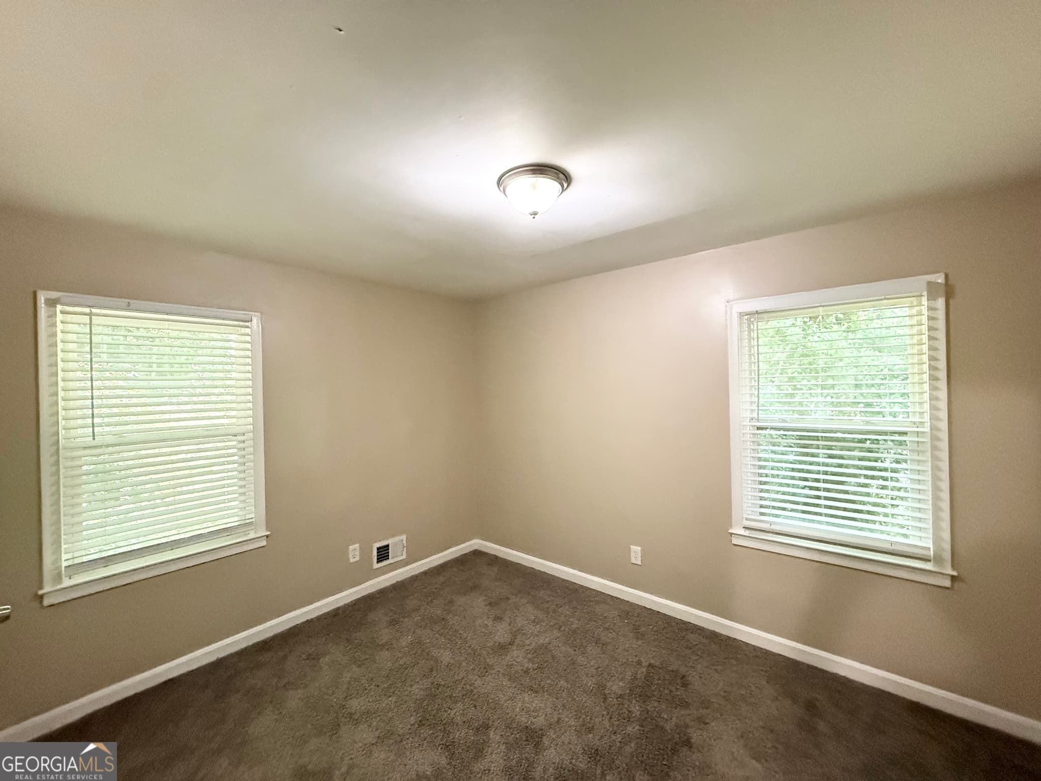 4 bedroom, 2 bathroom, 2,277 sq ft single family residence for sale at 1984 BRENDA Drive, Austell, GA 30168 — photo 5
