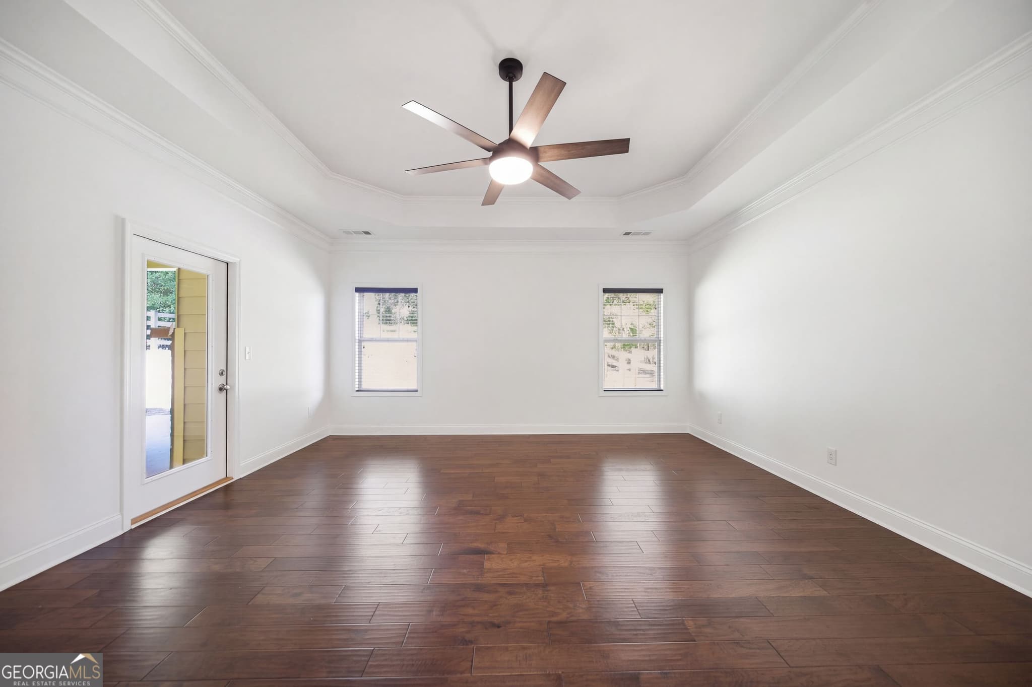4 bedroom, 3 bathroom, 2,440 sq ft single family residence for sale at 6372 Spring Cove Drive, Flowery Branch, GA 30542 — photo 4