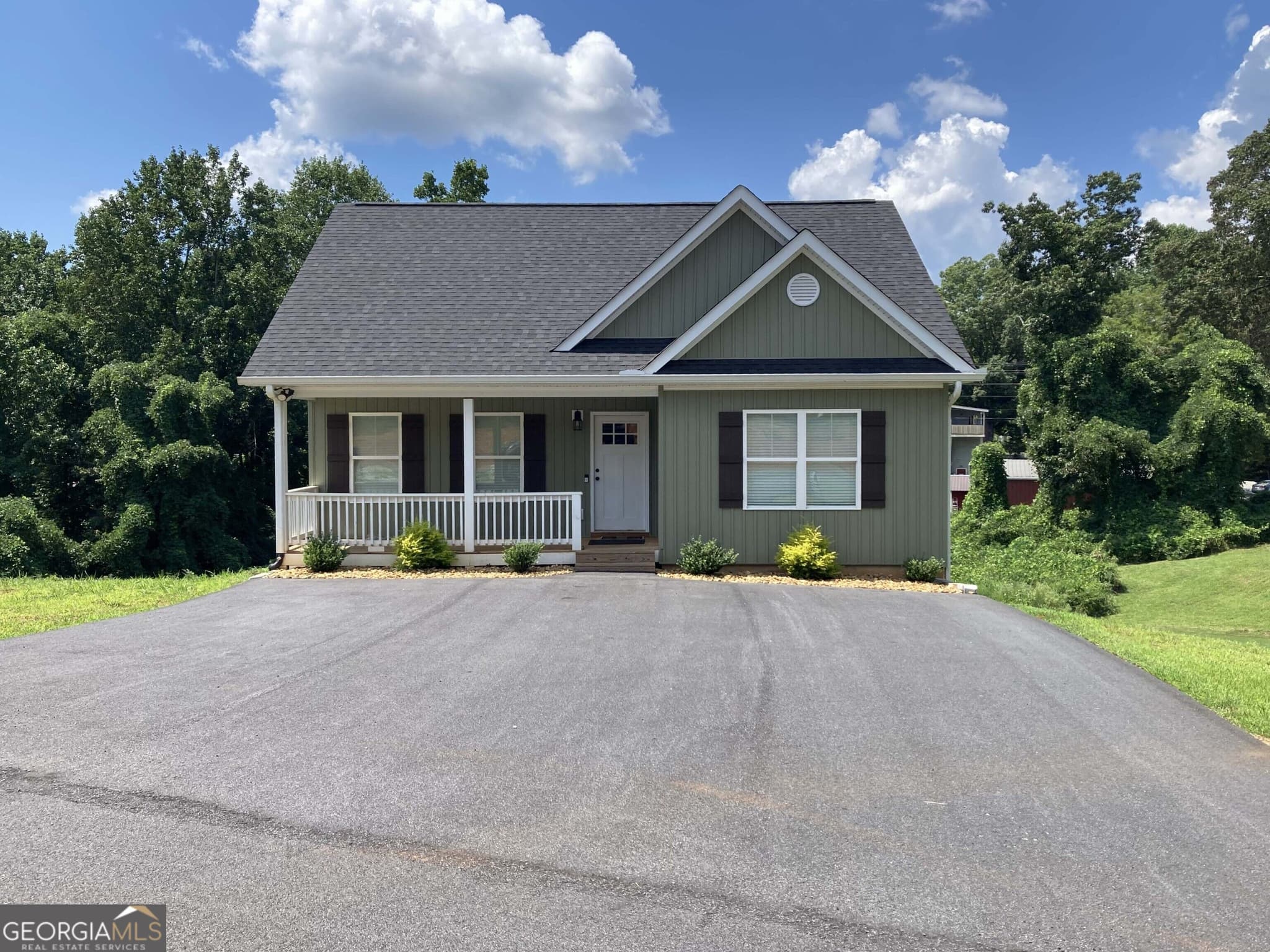 3 bedroom, 2.5 bathroom, 1,529 sq ft single family residence for rent at 44 Great Works Drive, Dahlonega, GA 30533 for $2,300 a month — photo 1 of 13
