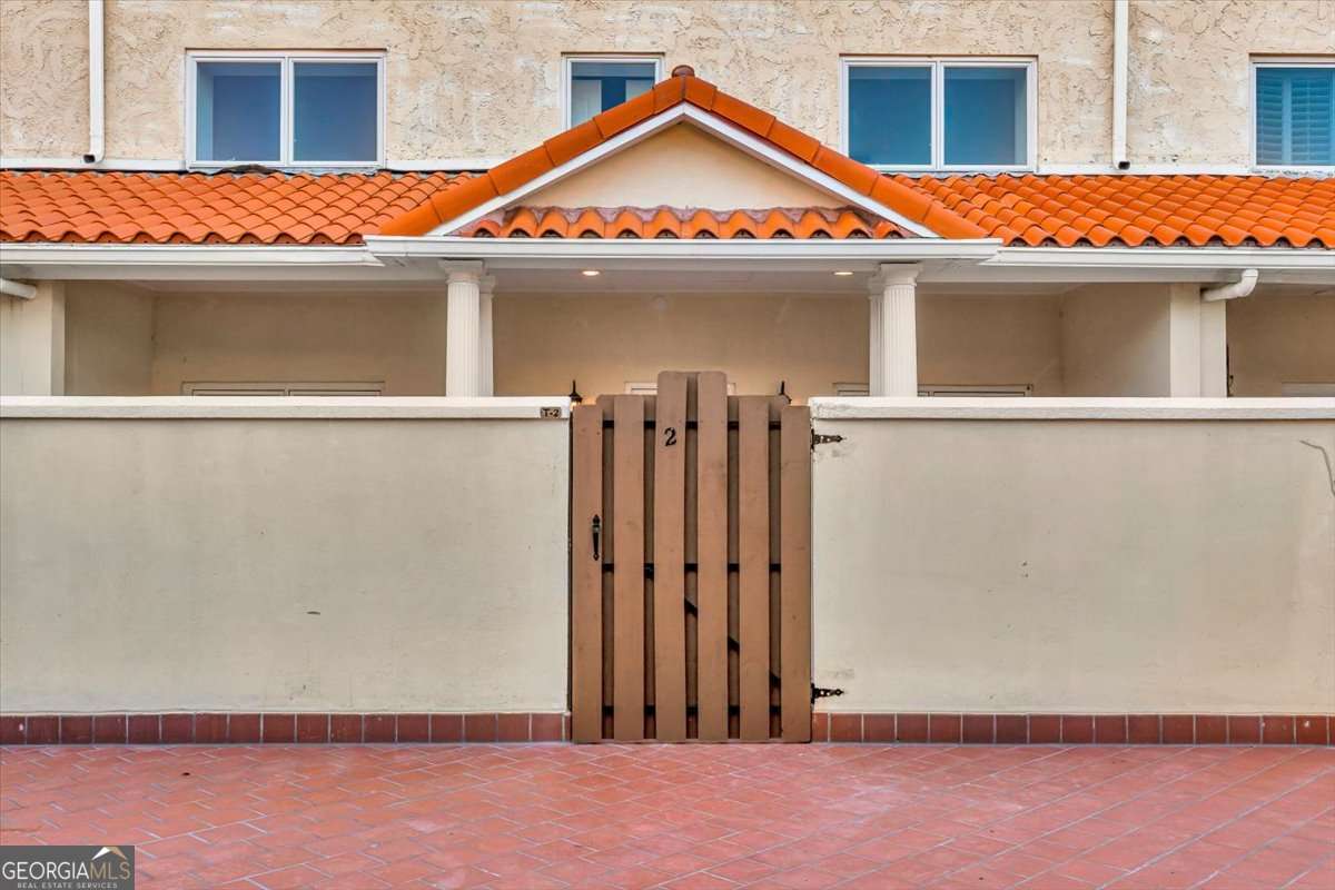3 bedroom, 3 bathroom, 1,998 sq ft townhouse for sale at 700 Wilmington Island Road T2, Savannah, GA 31410 — photo 2