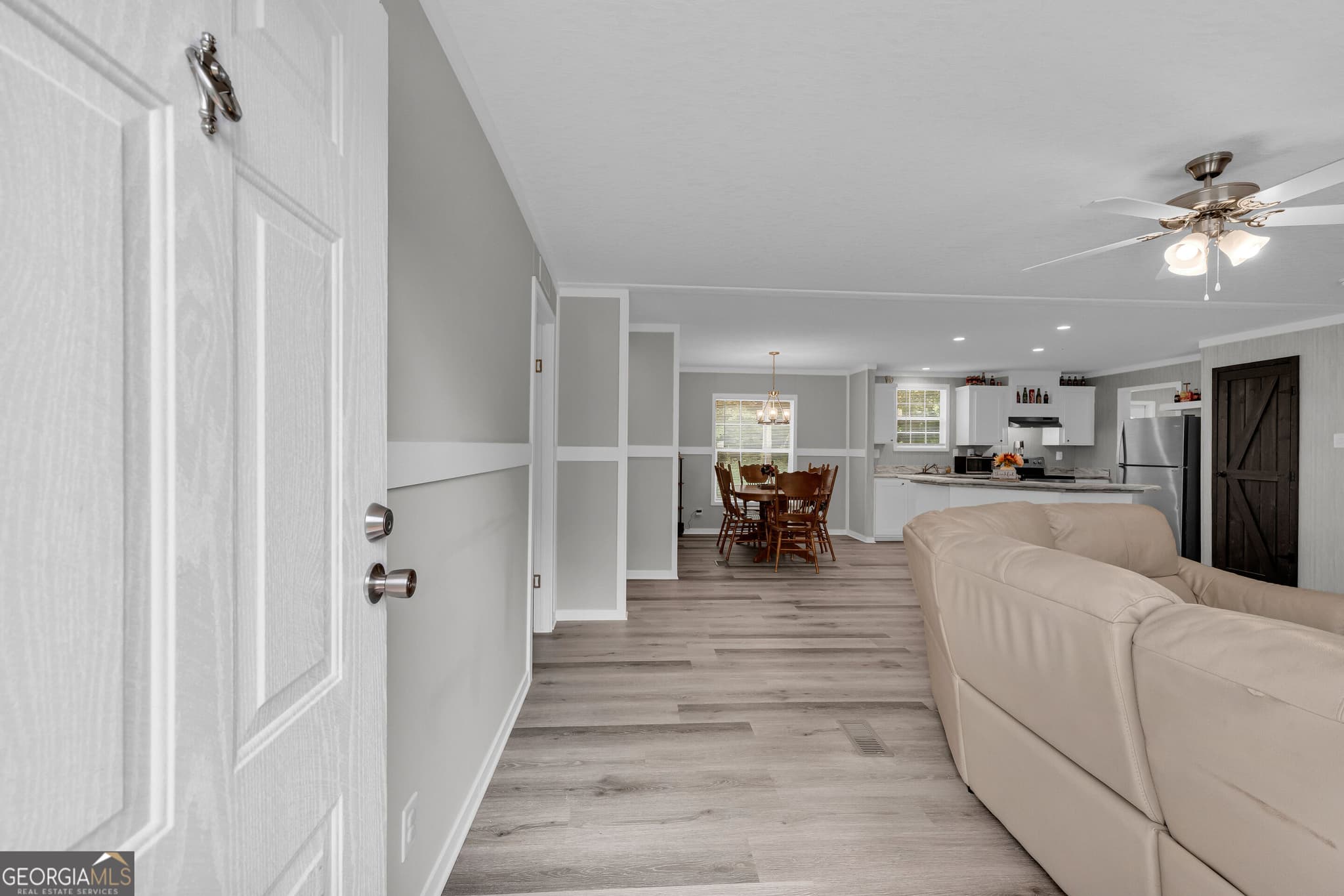 3 bedroom, 2 bathroom, 1,568 sq ft manufactured home,single family residence for sale at 818 N Holcomb Drive, Martin, GA 30557 — photo 3