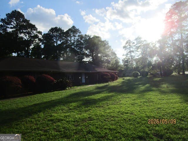 3 bedroom, 3 bathroom, 3,047 sq ft single family residence under contract at 504 Dunwoody Drive, Dublin, GA 31021 — photo 4