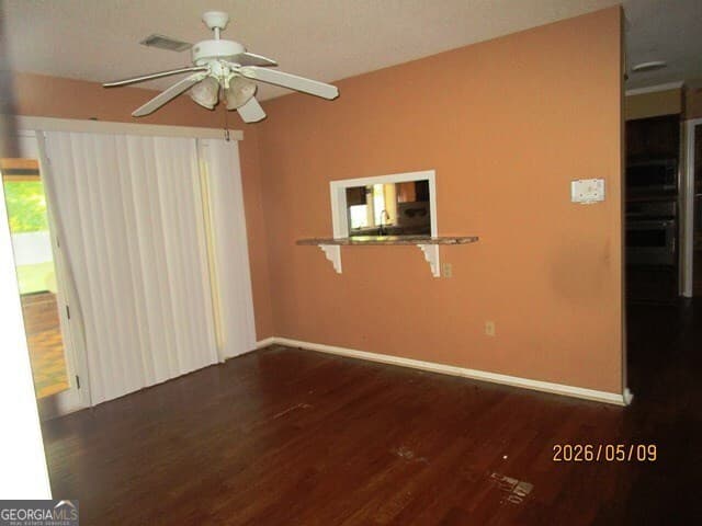 3 bedroom, 3 bathroom, 3,047 sq ft single family residence under contract at 504 Dunwoody Drive, Dublin, GA 31021 — photo 8