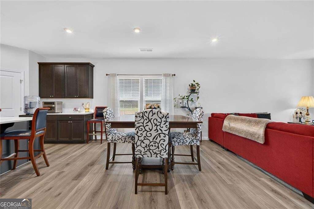 3 bedroom, 2 bathroom, 2,114 sq ft single family residence for sale at 1173 Burlington Court, Mcdonough, GA 30253 — photo 10