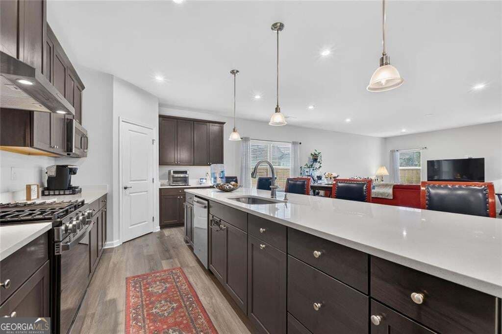 3 bedroom, 2 bathroom, 2,114 sq ft single family residence for sale at 1173 Burlington Court, Mcdonough, GA 30253 — photo 8
