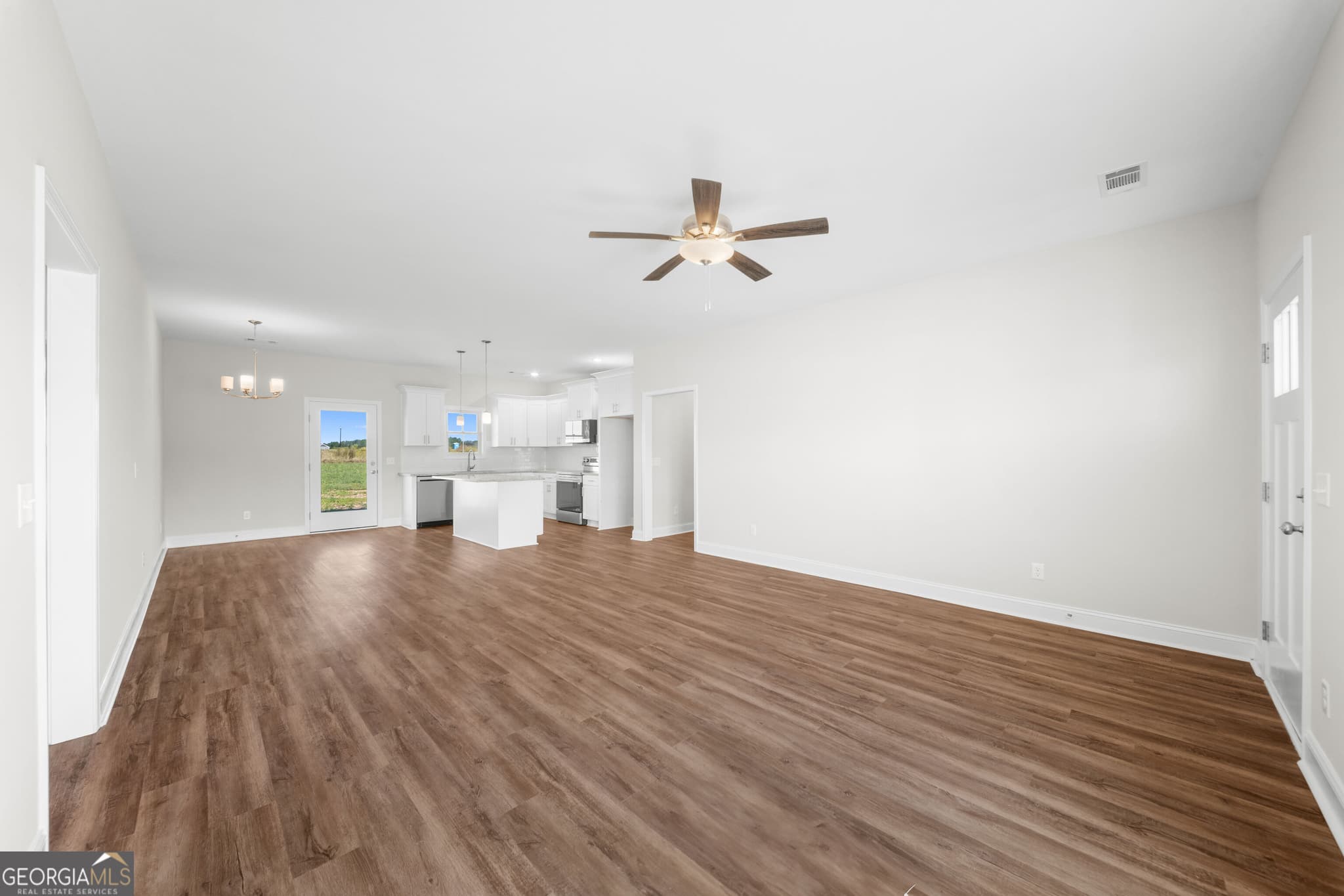 3 bedroom, 2 bathroom, 1,530 sq ft single family residence for sale at 219 Aunt Bee Boulevard 186, Statesboro, GA 30458 — photo 8