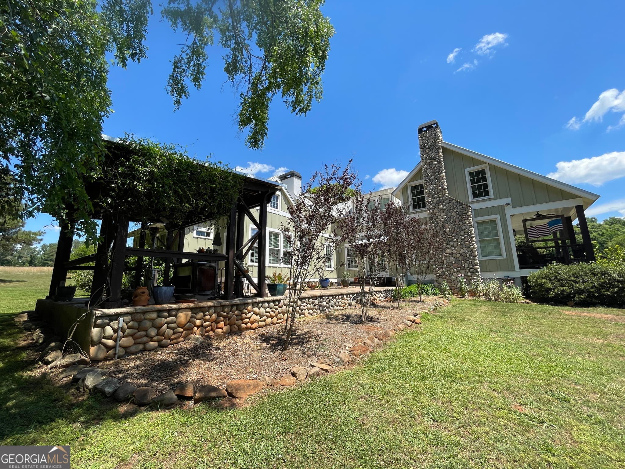 3 bedroom, 2.5 bathroom, 3,041 sq ft single family residence for sale at 156 Lake Oglethorpe Drive, Arnoldsville, GA 30619 — photo 4