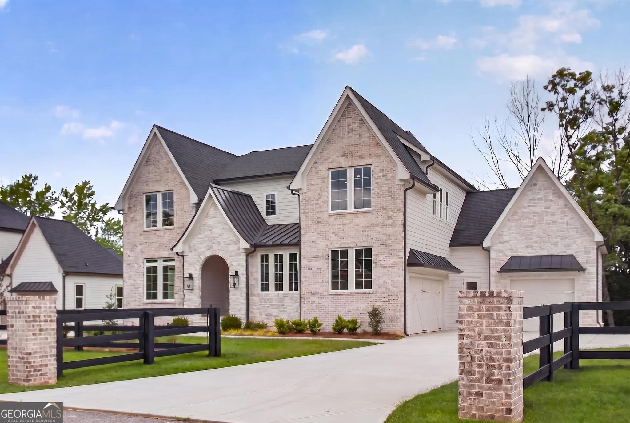 5 bedroom, 5 bathroom, 4,500 sq ft single family residence for sale at 6740 Pannell Road, Buford, GA 30518 — photo 2