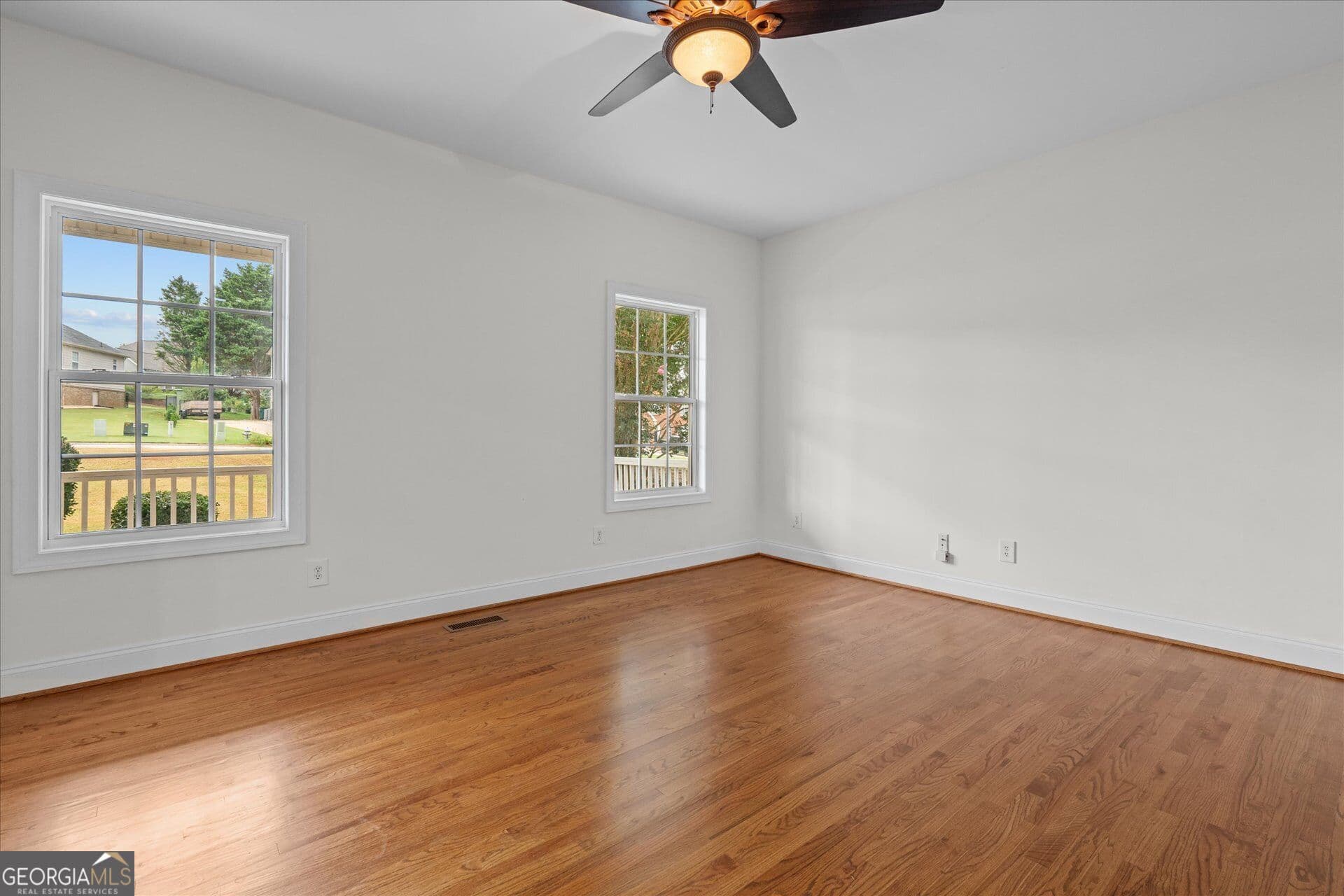 4 bedroom, 3.5 bathroom, 3,200 sq ft single family residence for sale at 120 Camilla Drive, Carrollton, GA 30116 — photo 9