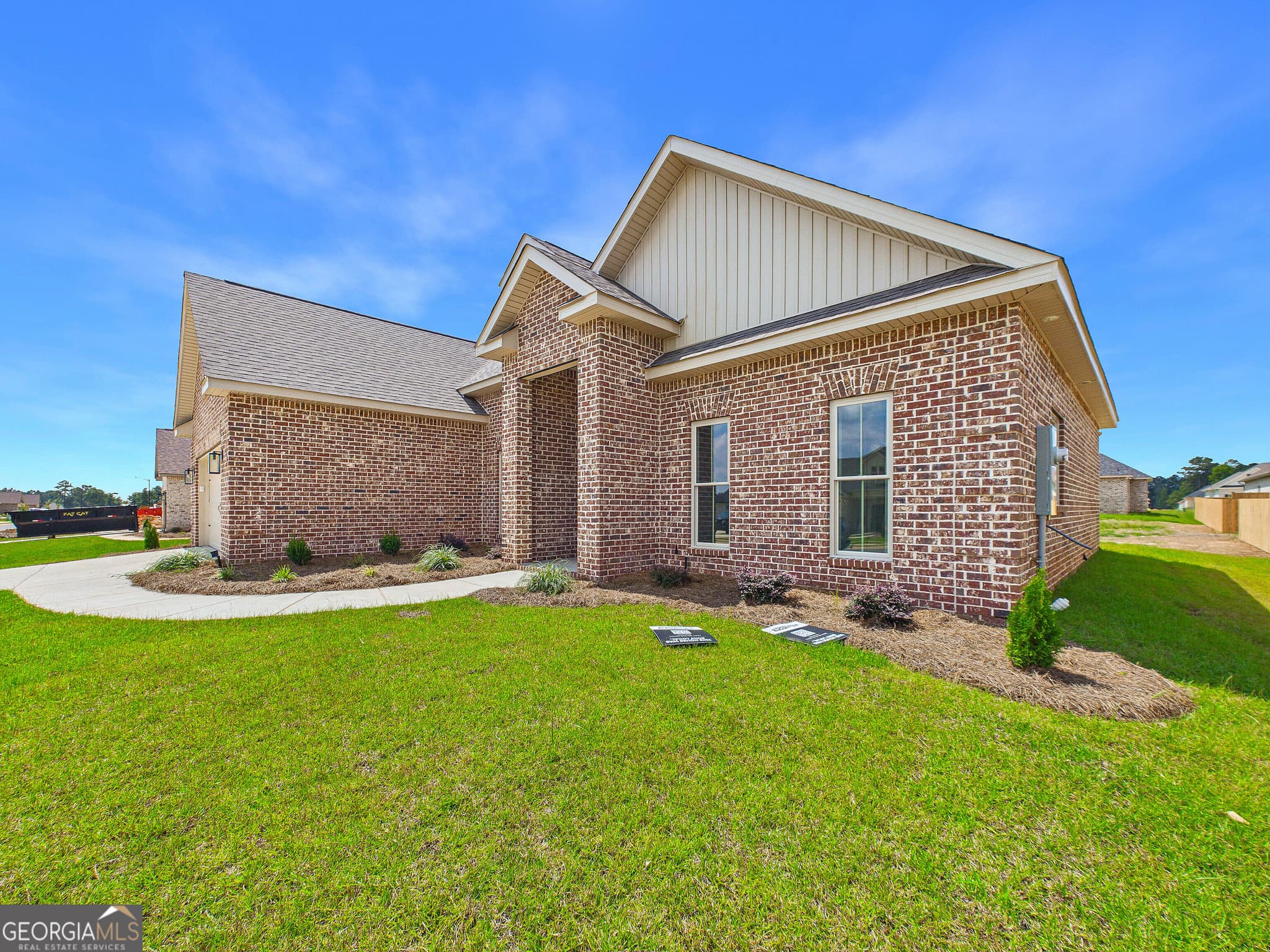 4 bedroom, 2 bathroom, 1,989 sq ft single family residence for sale at 132 Blue Mist Lane, Kathleen, GA 31047 — photo 5